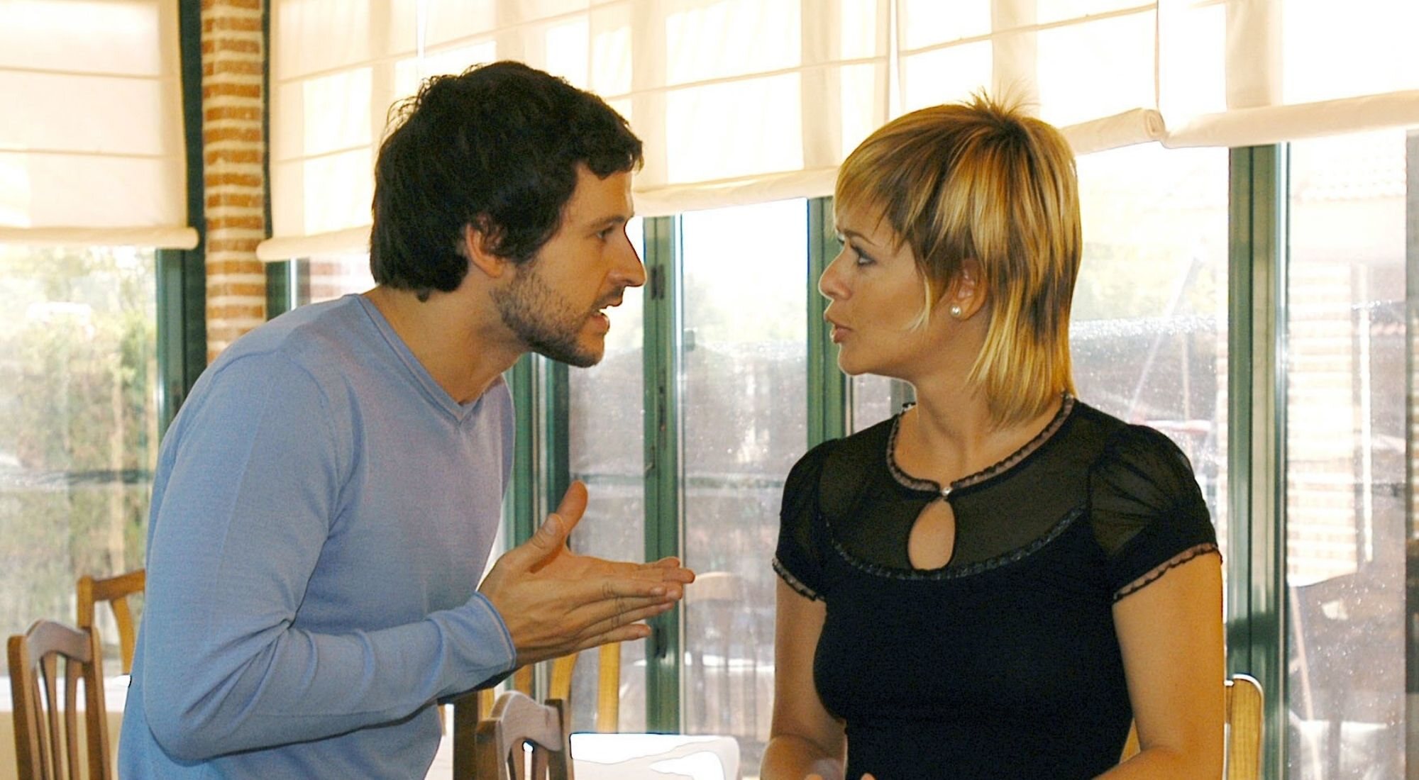 Diego Martín y María Adánez en una de las secuencias de 'Aquí no hay quien viva'