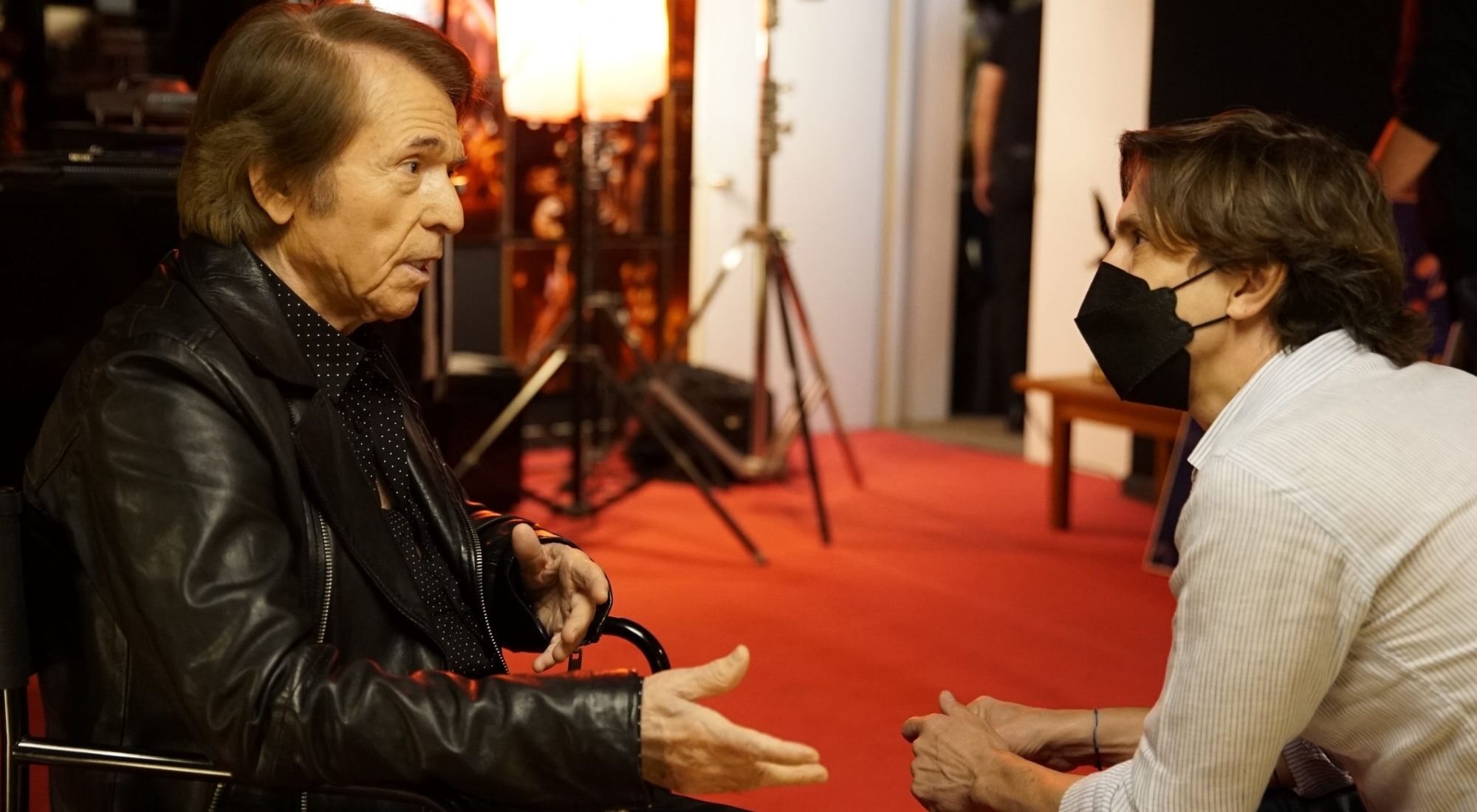 Raphael durante la grabación de 'Raphaelismo', la serie documental de Movistar+