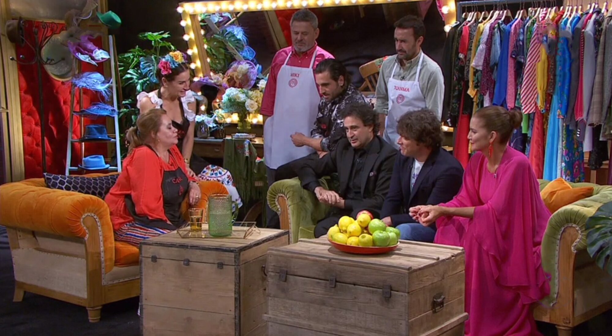 Carmina es arropada por sus compañeros en su despedida de &#39;MasterChef Celebrity&#39;