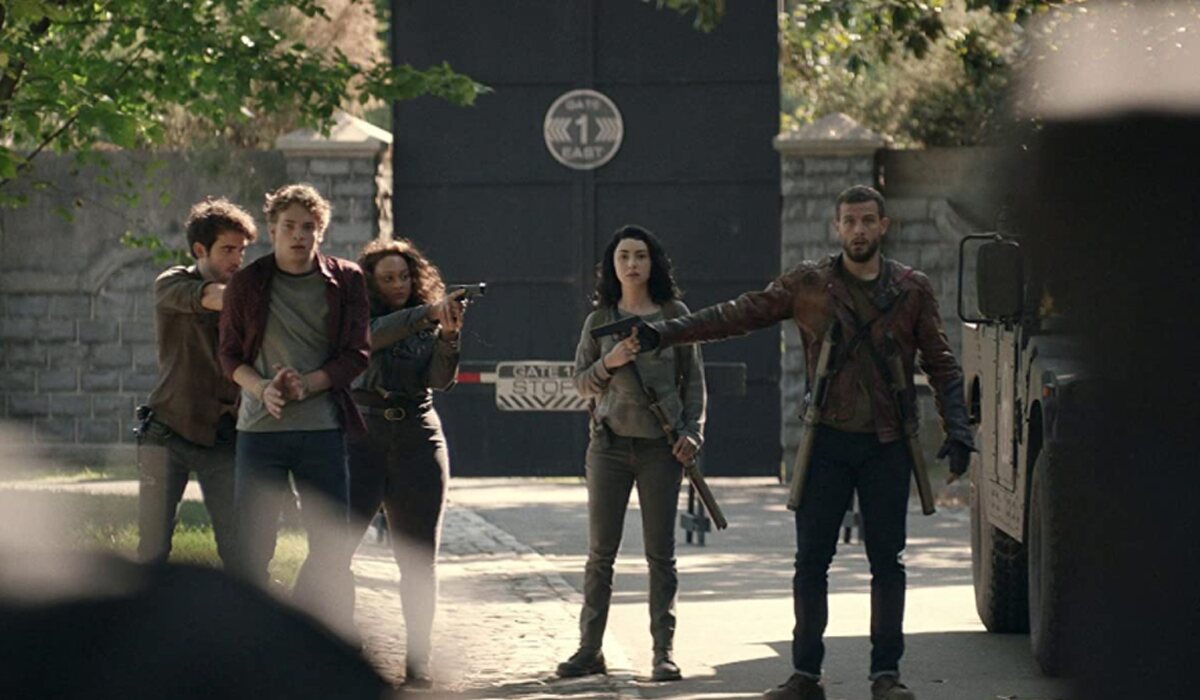 Felix lidera el enfrentamiento con Jadis en el 2x08 de 'The Walking Dead: World Beyond'