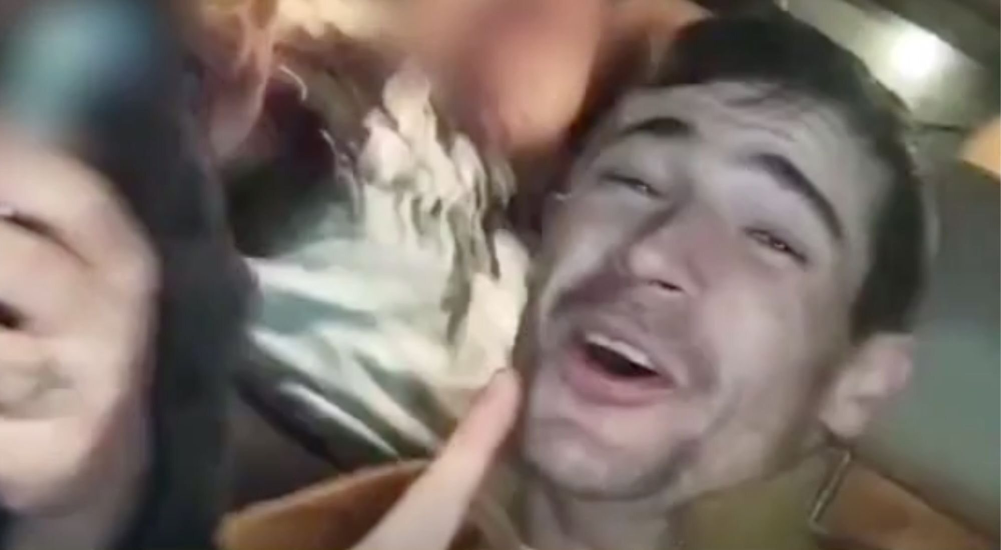 Juanjo Ballesta montado en el coche durante el vídeo que subió a redes sociales