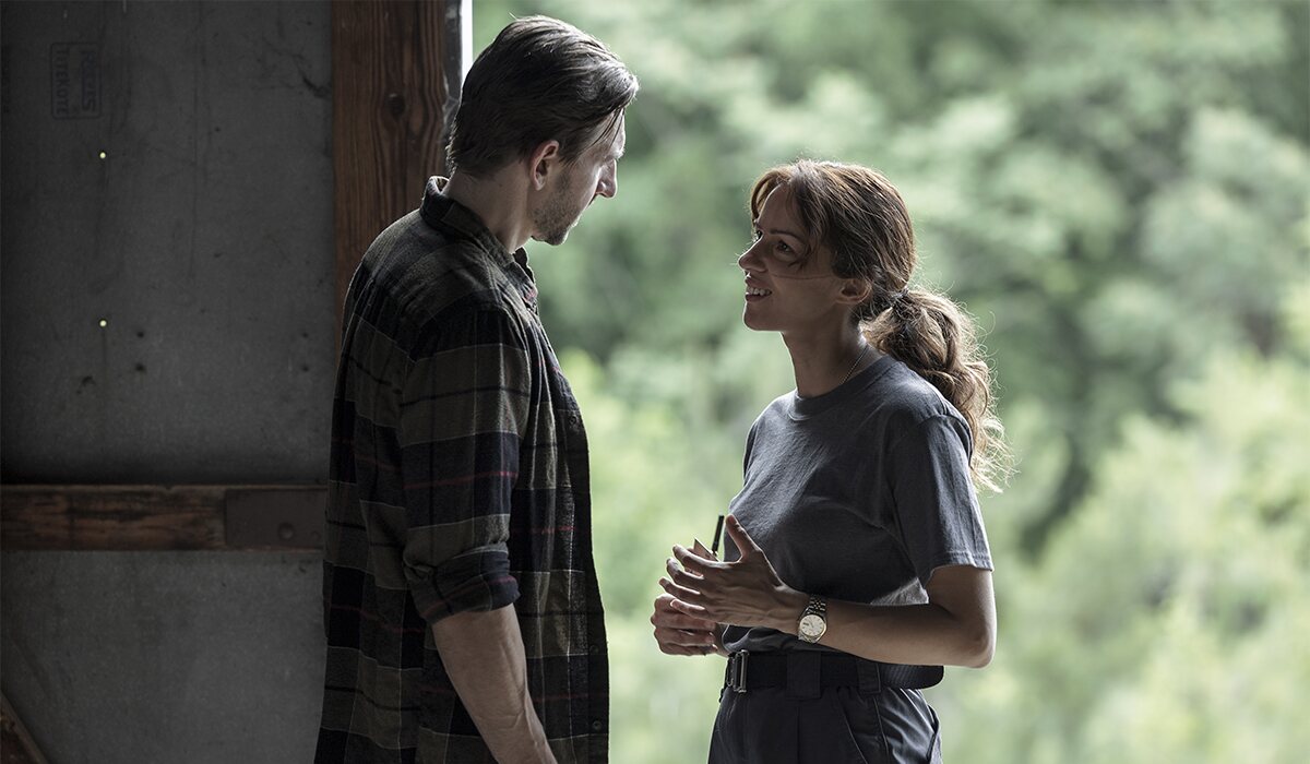 Dennis y Huck en el 2x10 de &#39;The Walking Dead: World Beyond&#39;