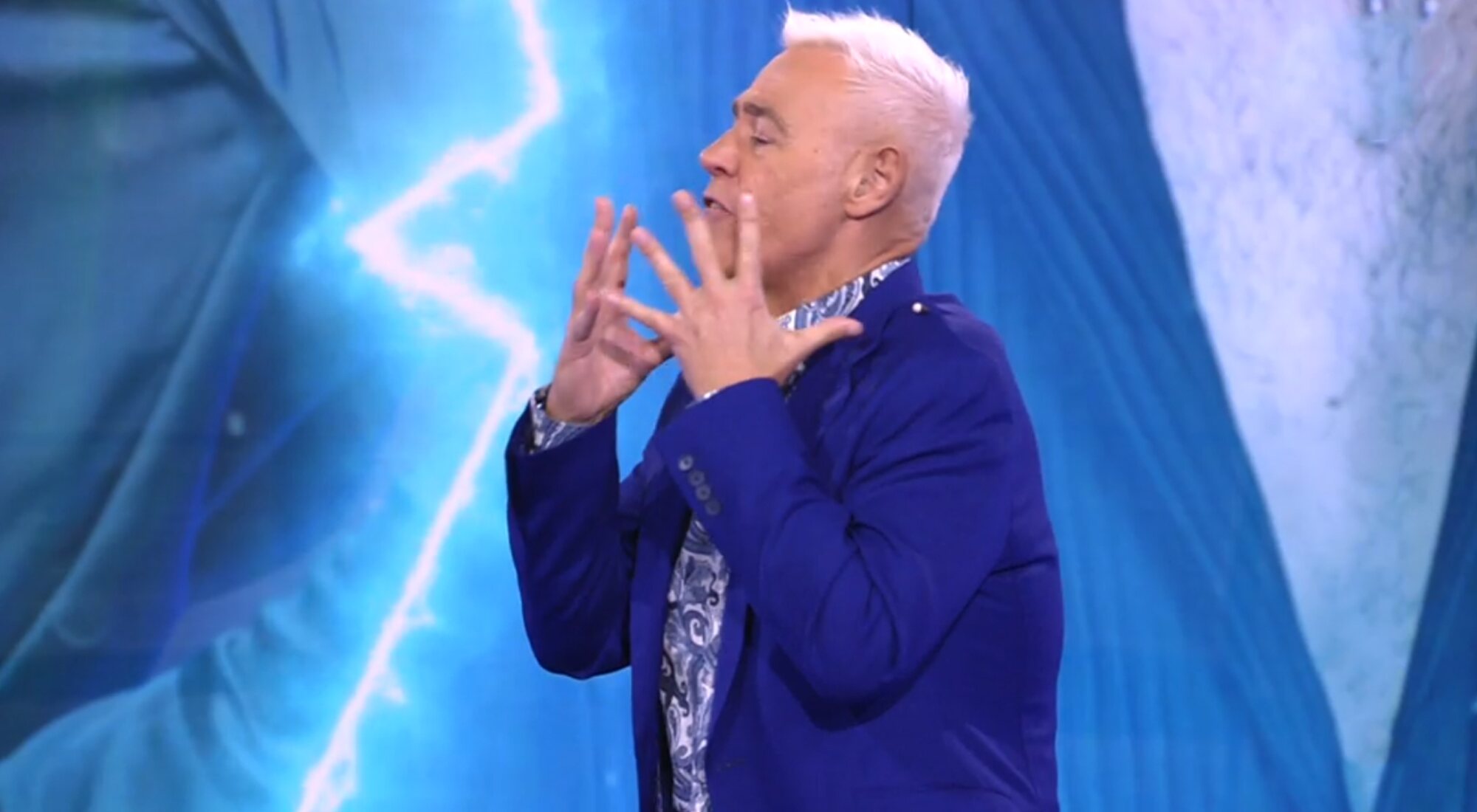 Jordi González estalla tras intentar seguir la gala de &#39;Secret Story&#39; en medio de las disputas