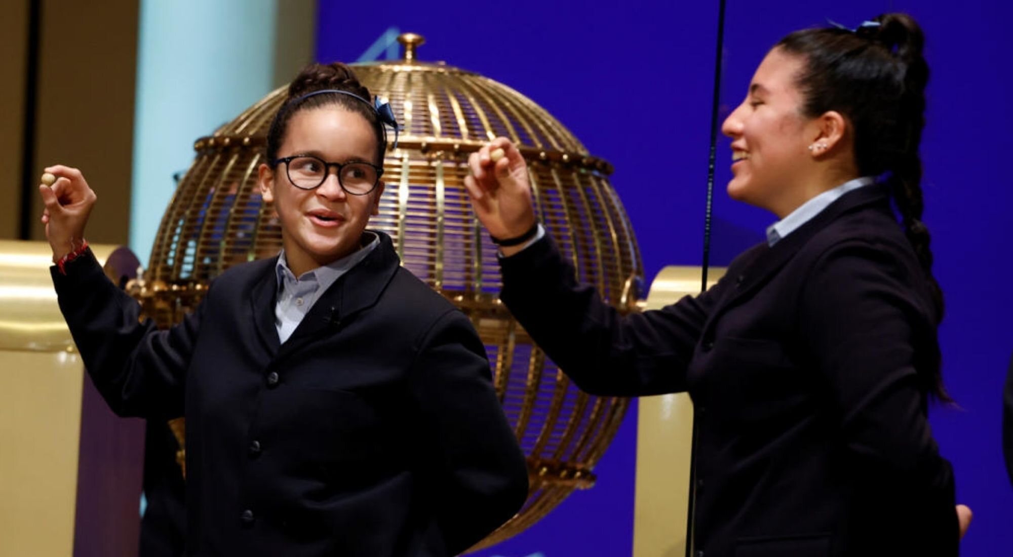 Yanisse y Paula, en el Sorteo Extraordinario de Navidad 2021