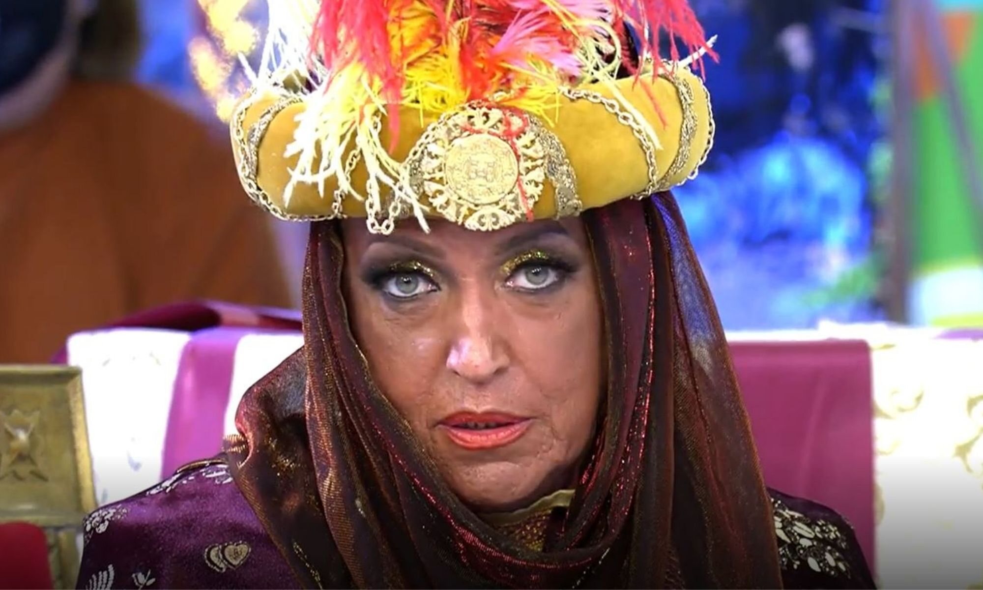 Lydia Lozano, haciendo de Rey Baltasar en &#39;Sálvame&#39;