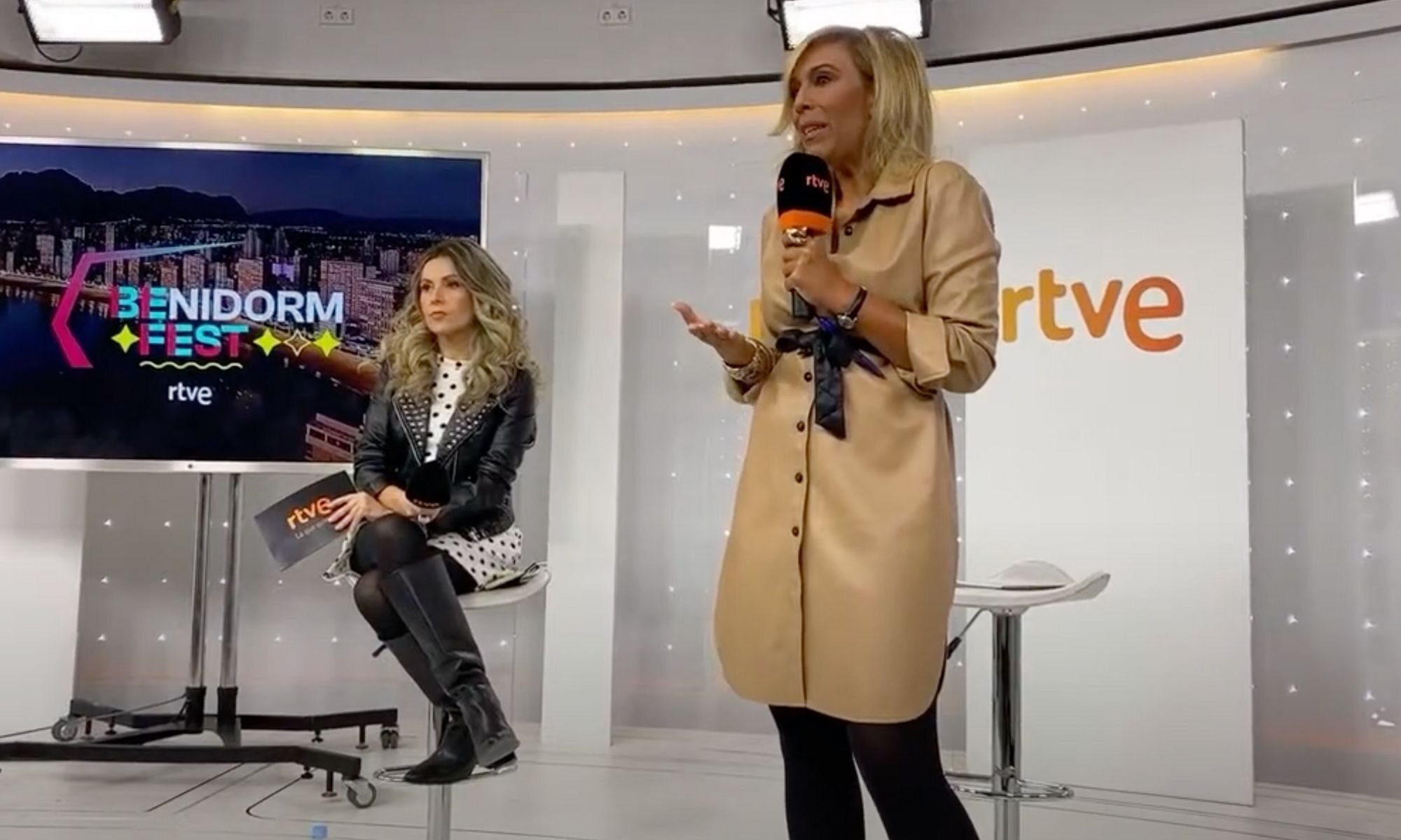 Eva Mora y María Eizaguirre en la rueda de prensa del Benidorm Fest