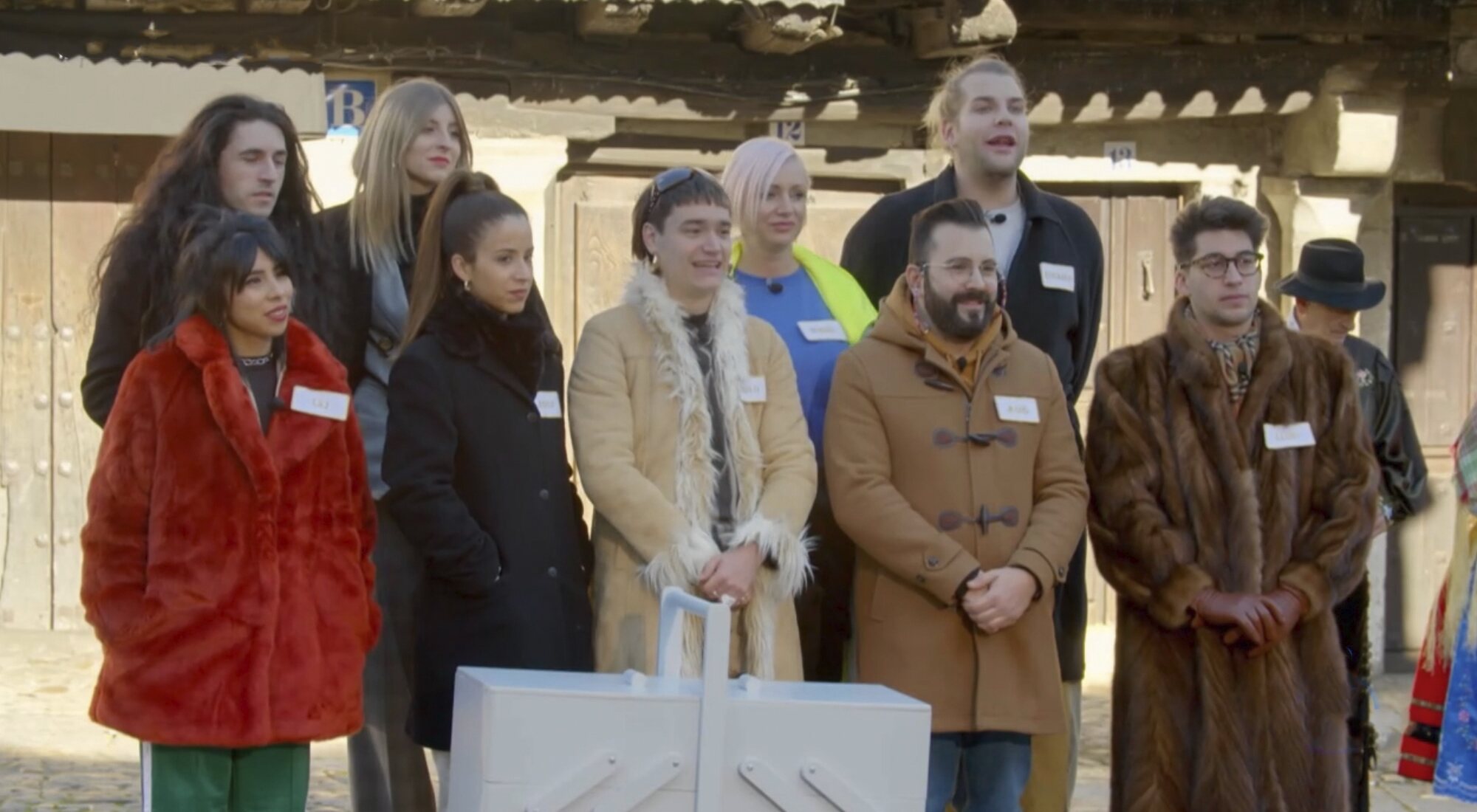 Los aprendices de 'Maestros de la costura 5' en la prueba de exteriores del cuarto programa