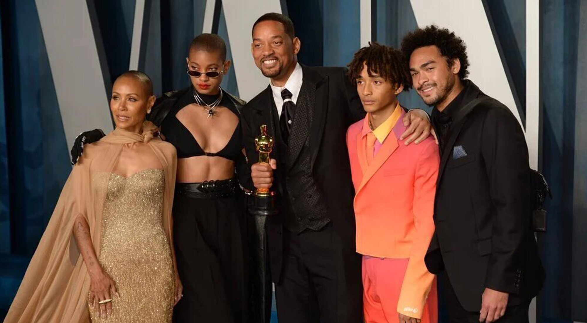 Will Smith, arropado por su familia en la fiesta de Vanity Fair tras los Premios Oscar 2022