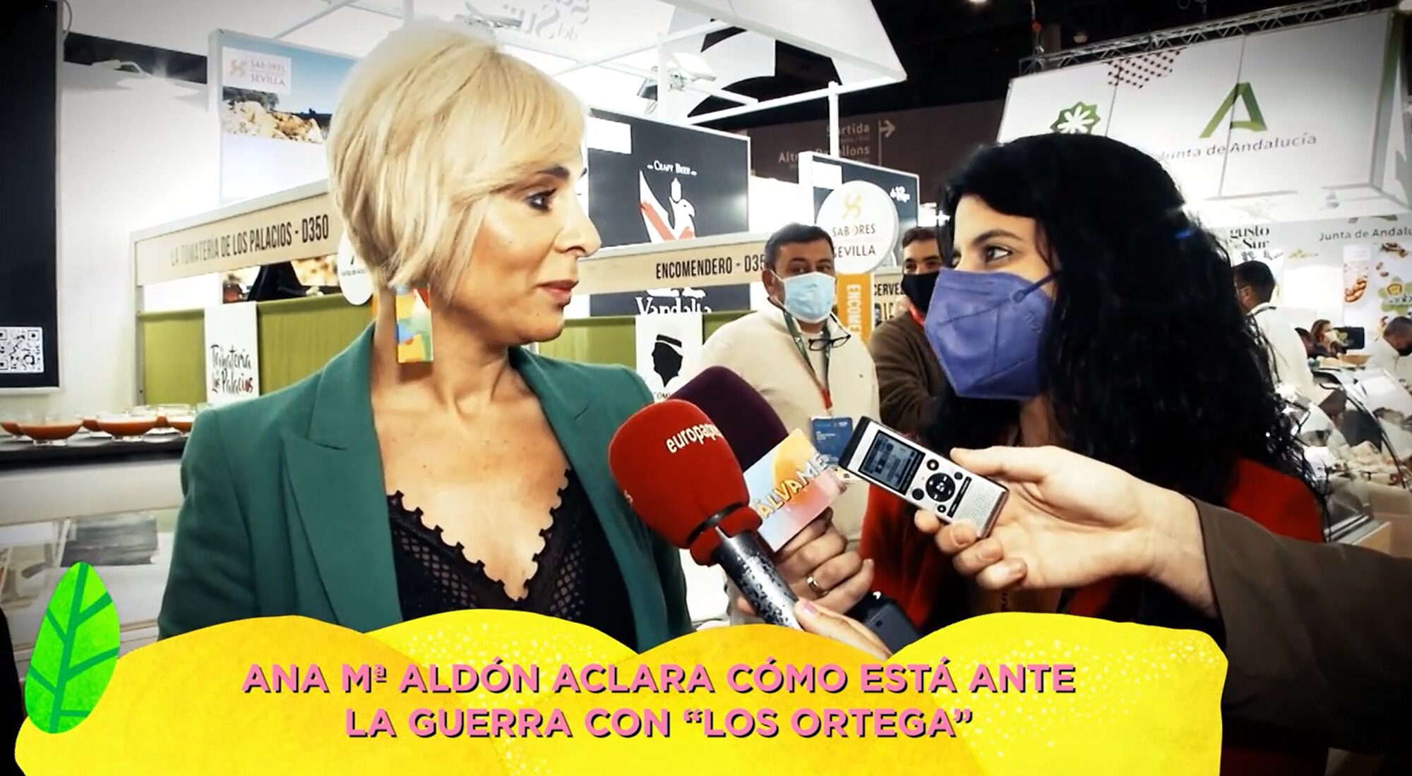 Ana María Aldón, en una entrevista con una reportera de 'Sálvame'