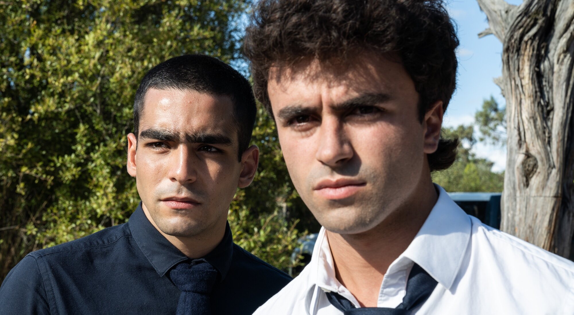 Omar (Omar Ayuso) y Samuel (Itzan Escamilla) en 'Élite 5'