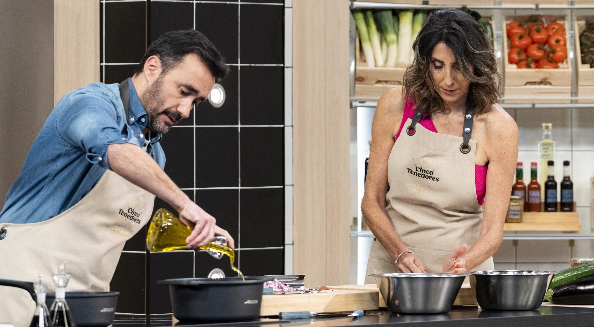 Juanma Castaño junto a Paz Padilla en 'Cinco tenedores'