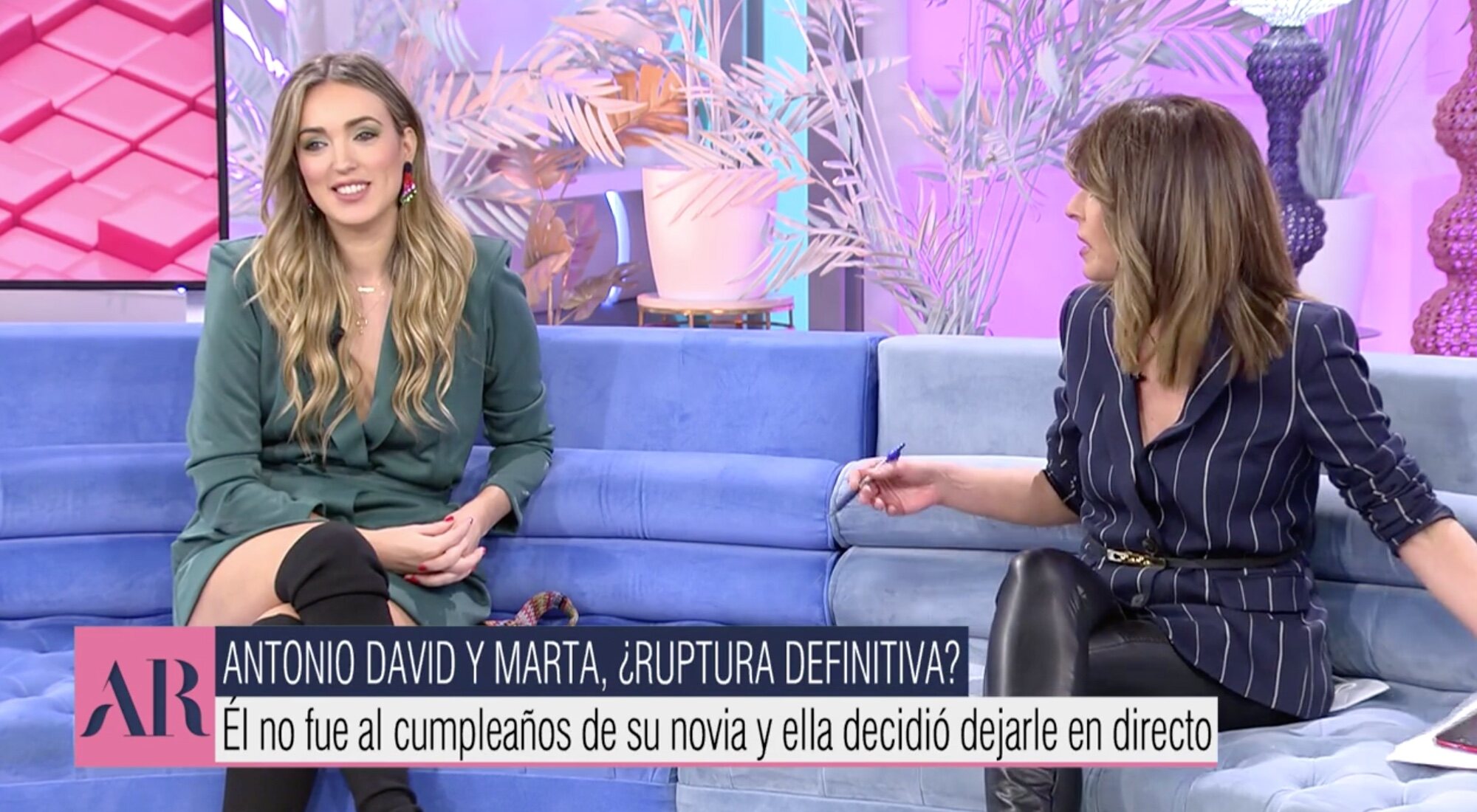 Marta Riesco junto a Ana Terradillos en 'El programa de Ana Rosa'