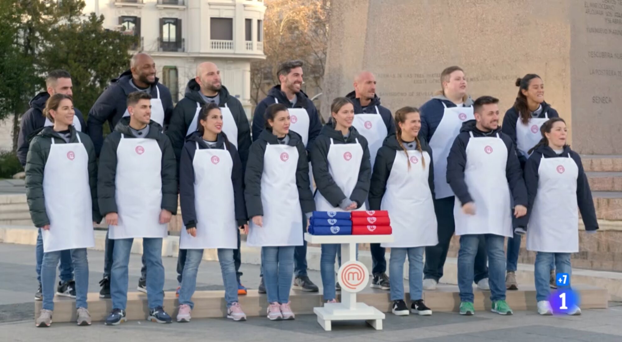 Los aspirantes de &#39;Masterchef 10&#39; en su prueba debut