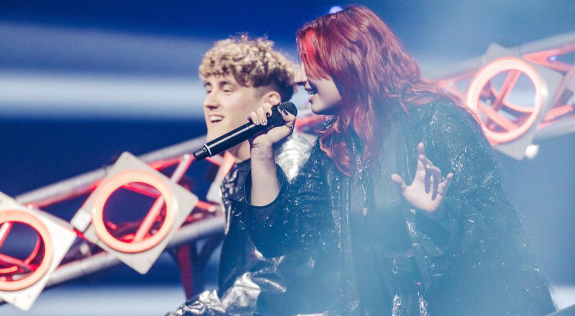 Lum!x y Pia Maria durante el ensayo de &quot;Halo&quot;