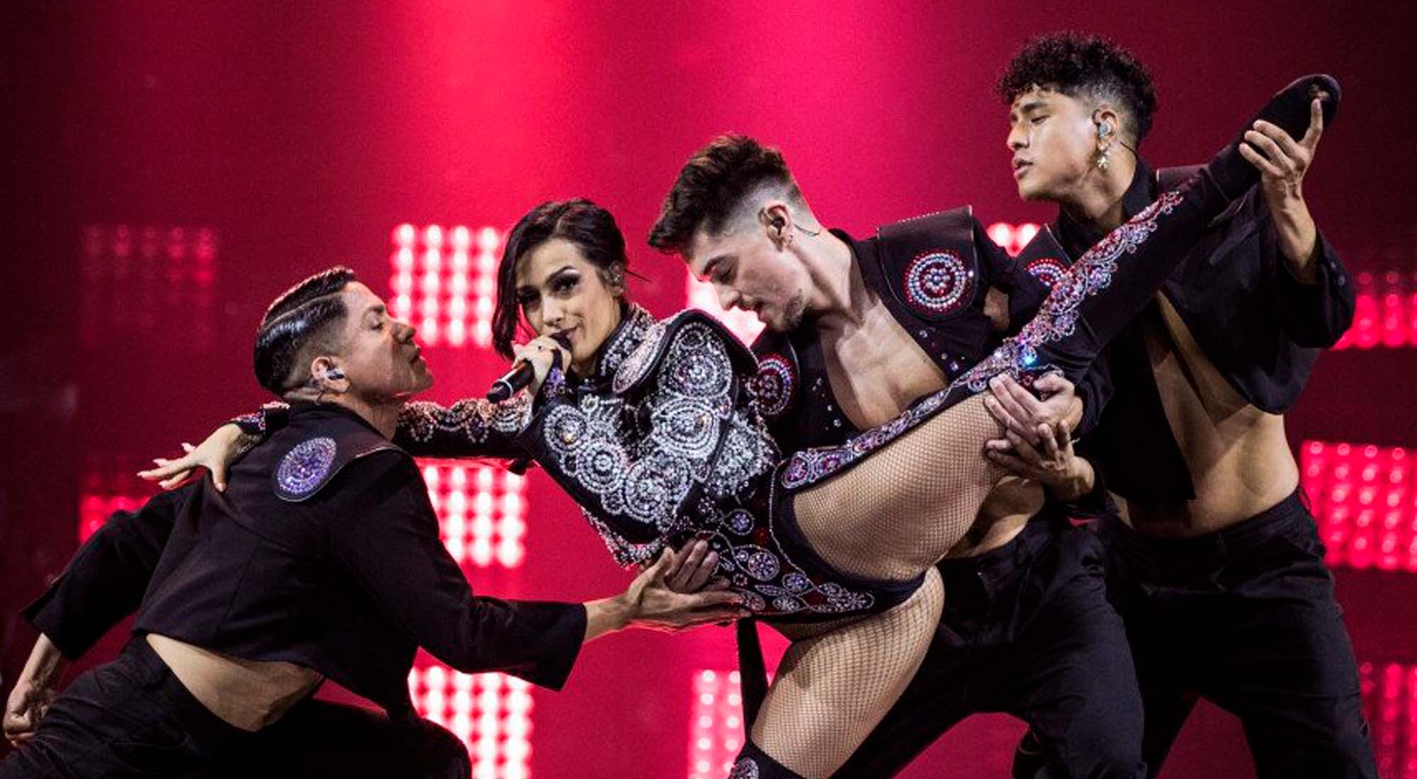 Chanel ensayando "SloMo" para Eurovisión 2022