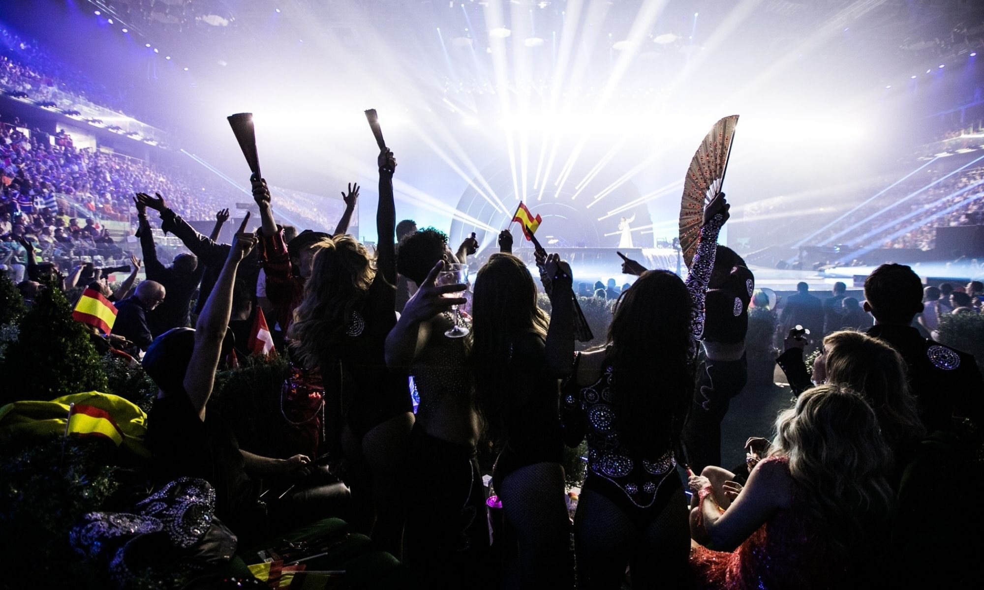 Chanel y su equipo en la Green Room de Eurovisión 2022