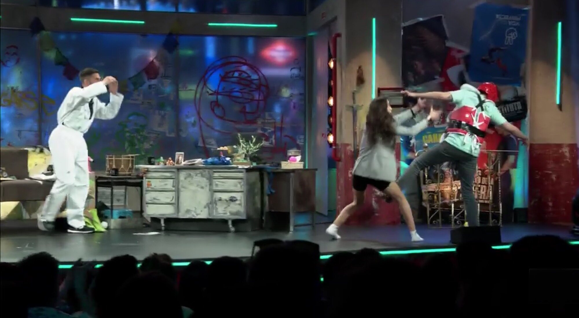 David Broncano, Adriana Cerezo y Manuel Campos, en &#39;La resistencia&#39;