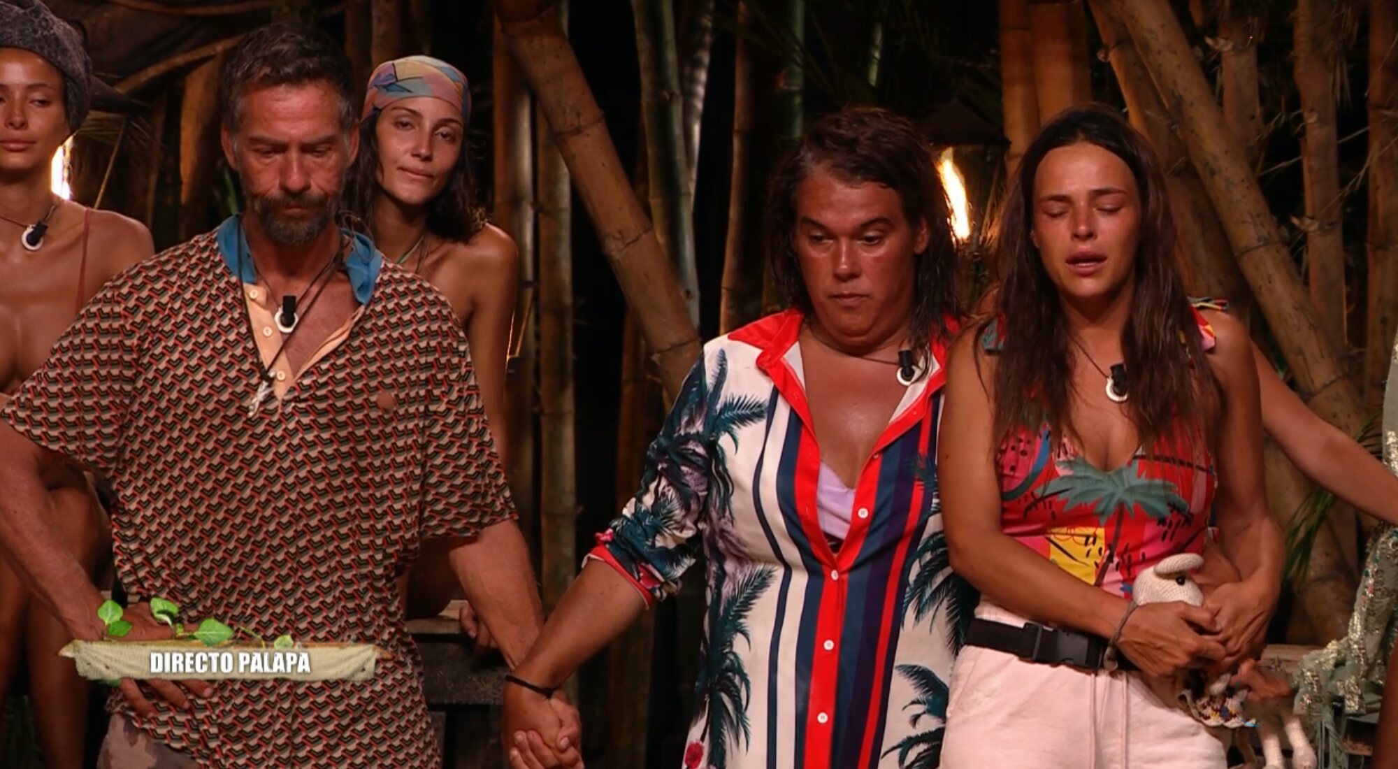 Nacho, Desi y Marta, antes de conocer la eliminación de la sevillana en 'Supervivientes'