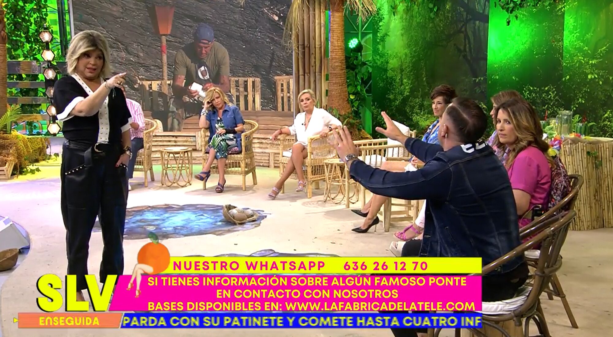 Las presentadoras y colaboradoras de 'Sálvame' saltan contra Rafa Mora