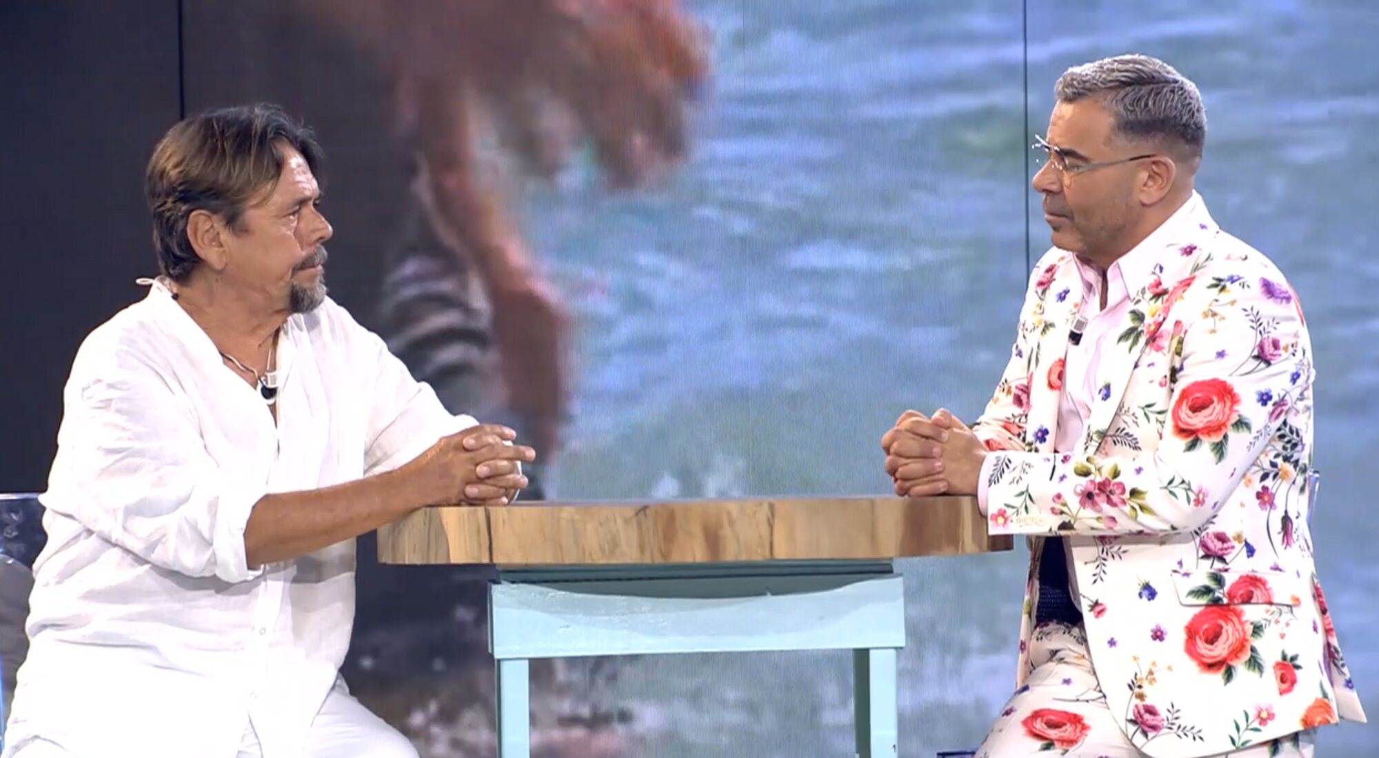 Juan Muñoz y Jorge Javier Vázquez en el plató de Telecinco