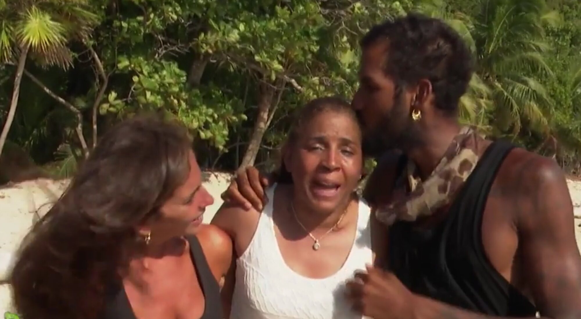 Yulen Pereira, Anabel Pantoja y Arelys, en 'Supervivientes 2022'