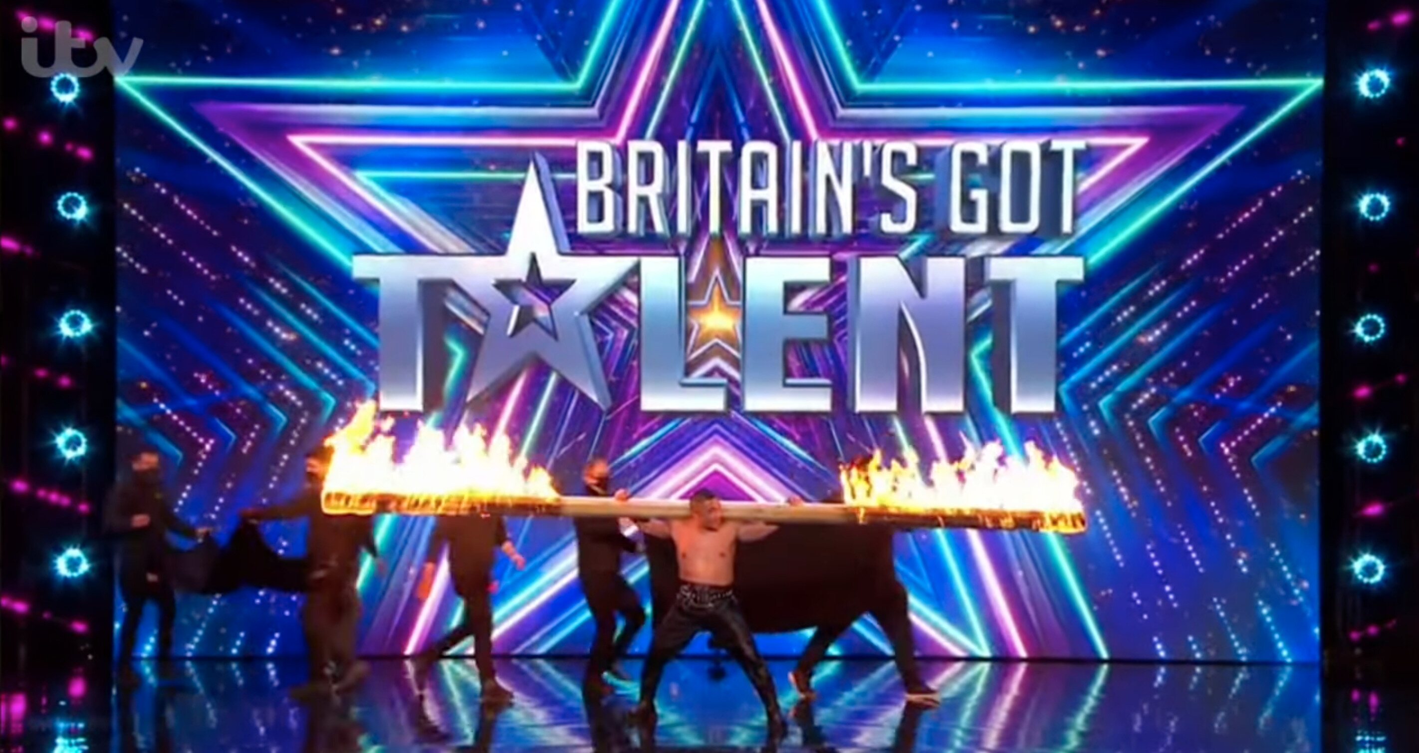 Tulga durante su audición en 'Britain's Got Talent'