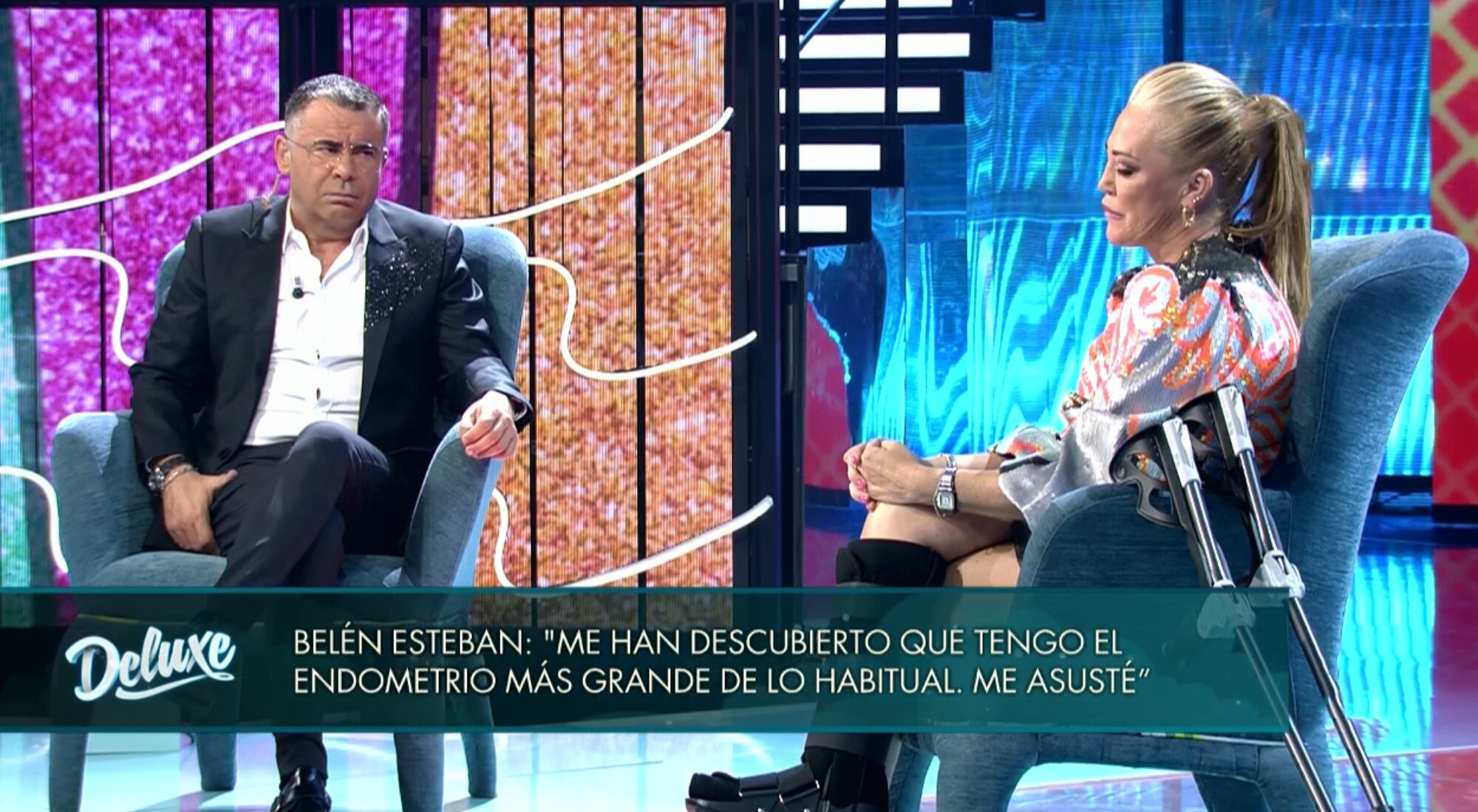 Belén Esteban habla con Jorge Javier en su regreso a la televisión en 'Viernes deluxe'