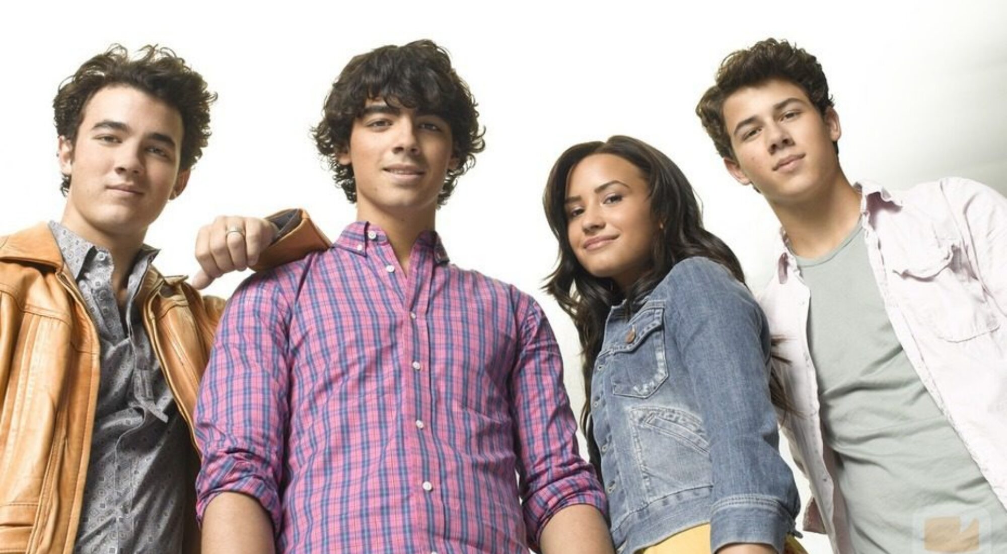  Demi Lovato y Los Jonas Brothers en "Camp Rock 2"