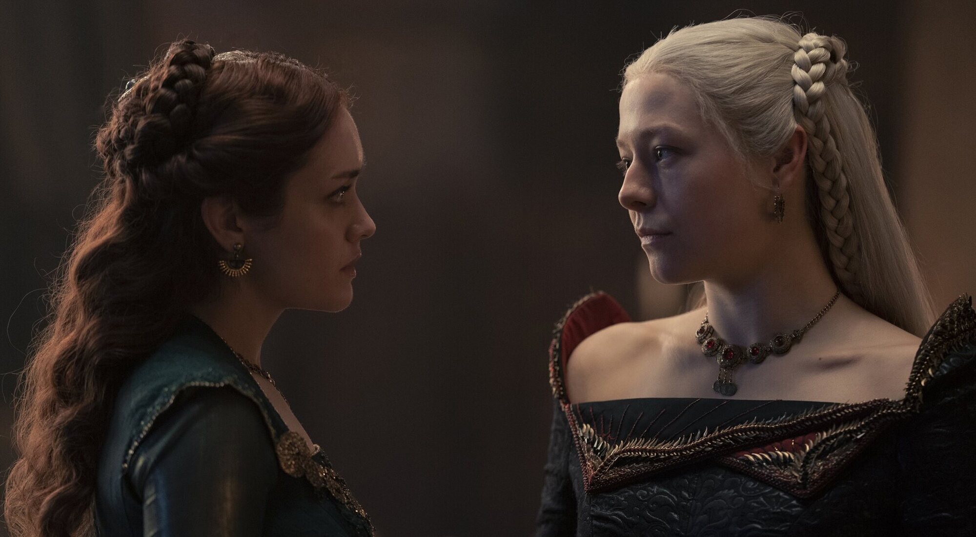 Olivia Cooke y Emma D'Arcy en 'La Casa del Dragón'