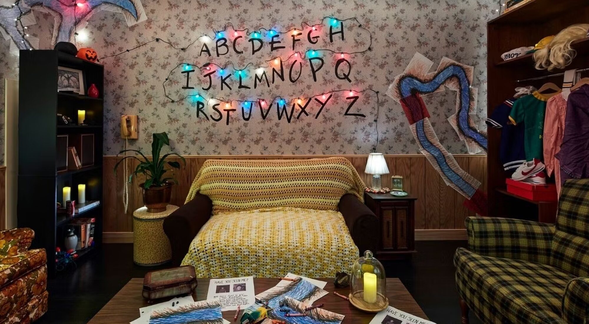 Graduate Hotels de Bloomington, recreando el salón de Joyce en 'Stranger Things'