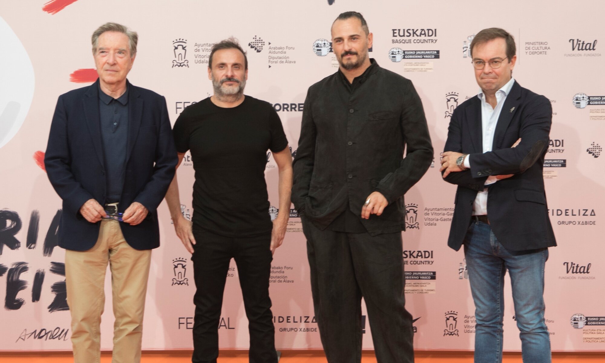 Iñaki Gabilondo, Alfonso Cortés-Cavanillas, Asier Etxeandia y Javier Sierra presentan Imagine