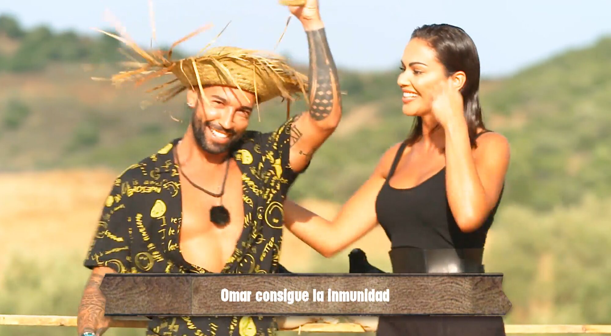 Omar Montes celebra su victoria en el juego por la inmunidad de 'Pesadilla en El Paraíso'