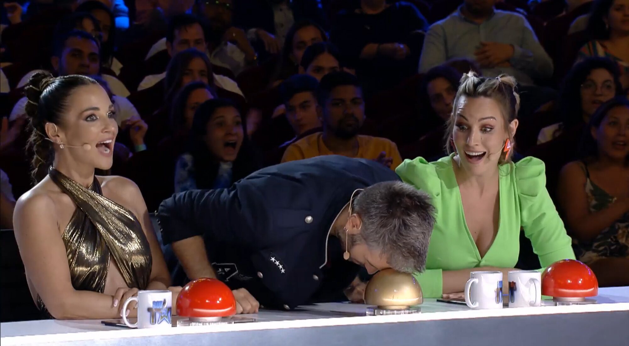 Dani Martínez pulsa el botón dorado para Alan J. Silva en 'Got Talent 8'