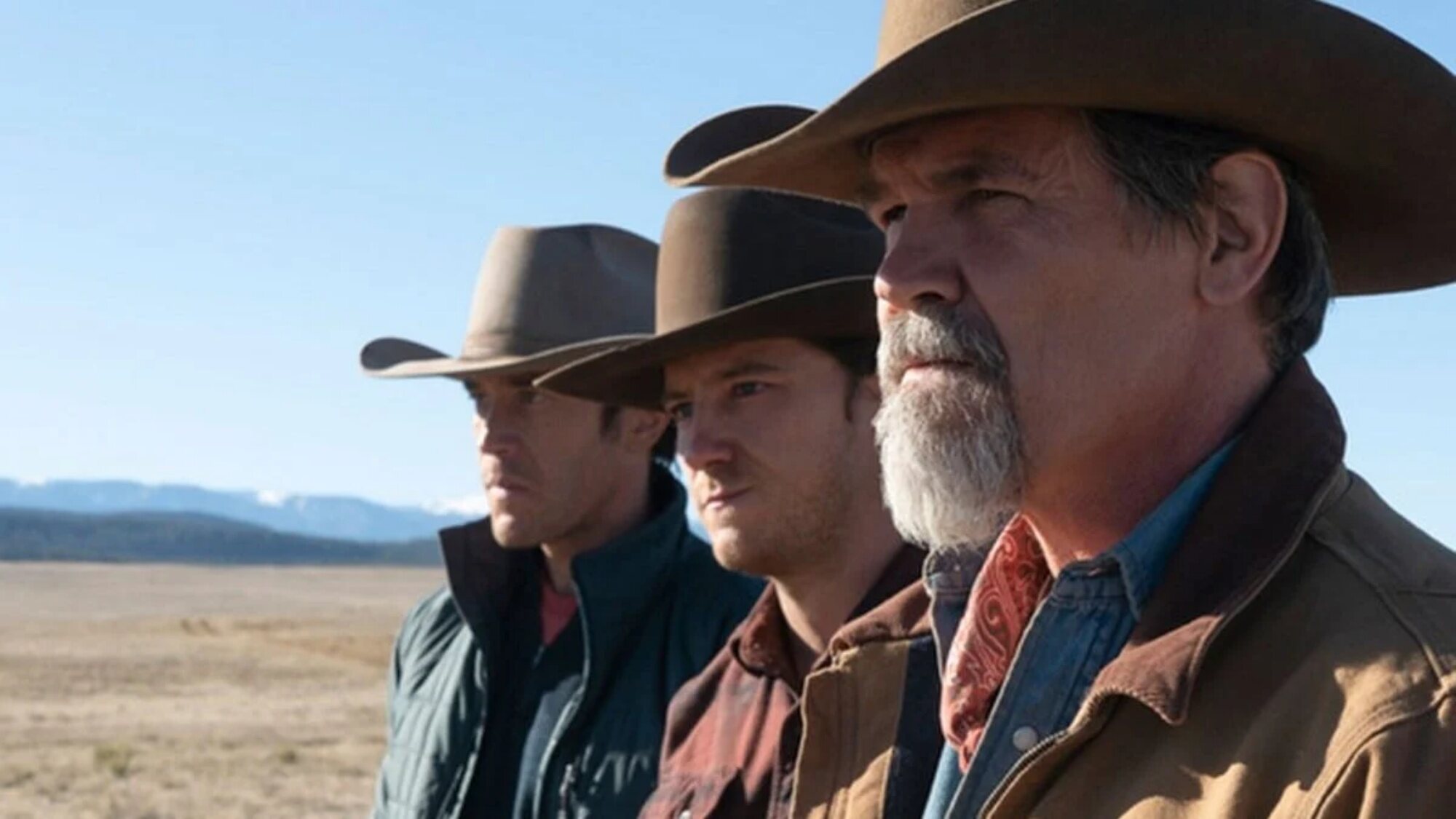 John Pelphrey, Lewis Pullman y Josh Brolin en &#39;Outer Range&#39;