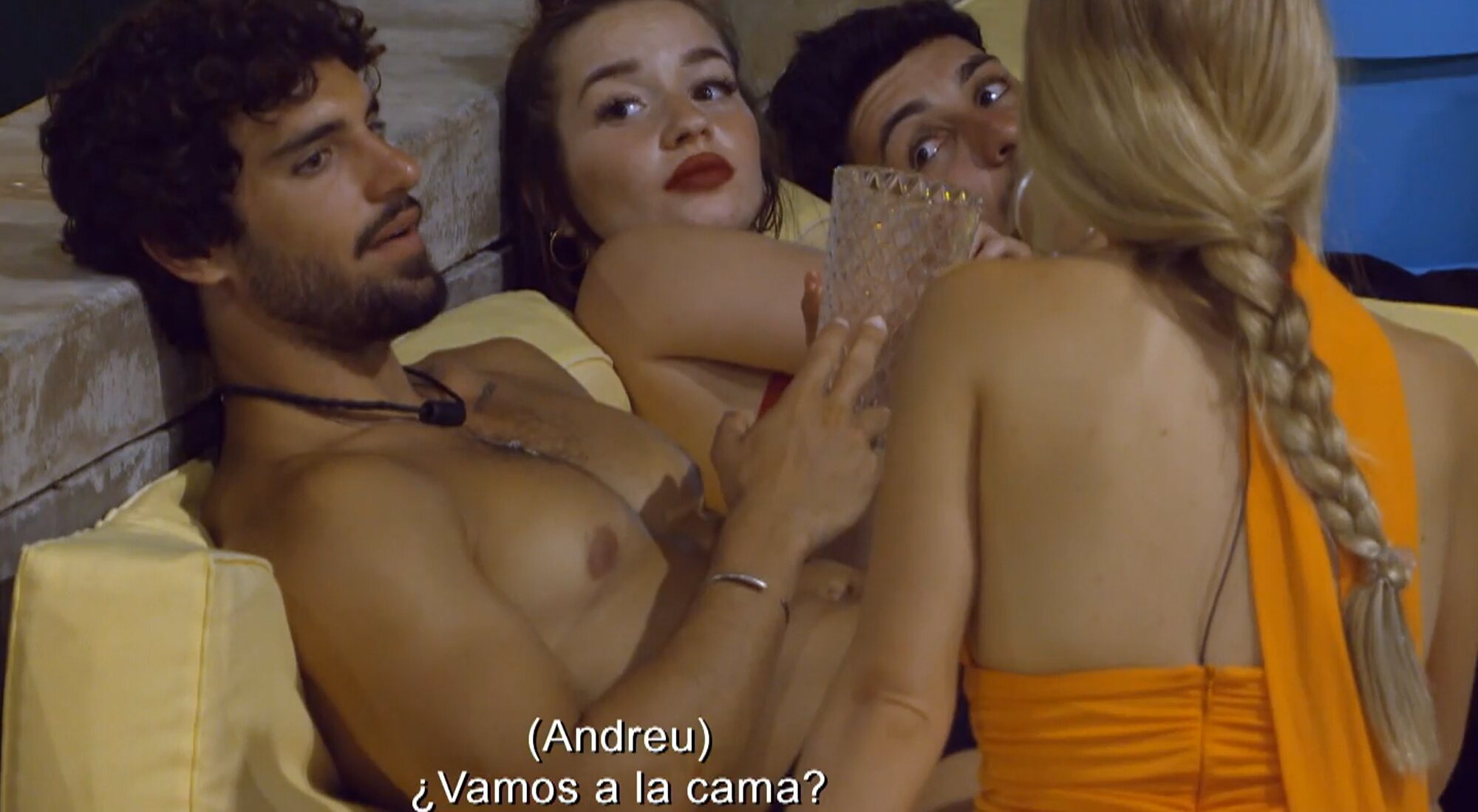 Andreu Martorell pregunta a una de sus tentadoras de 'La isla de las tentaciones' si se van a la cama