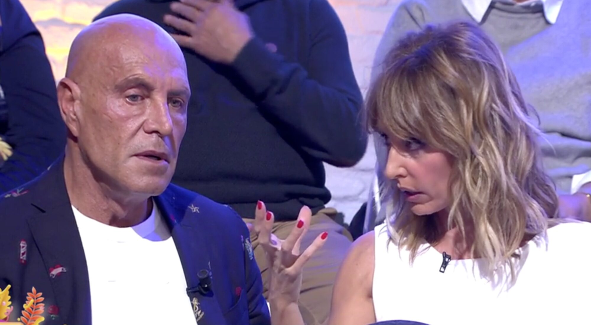 Kiko Matamoros junto a Emma García en 'Fiesta'