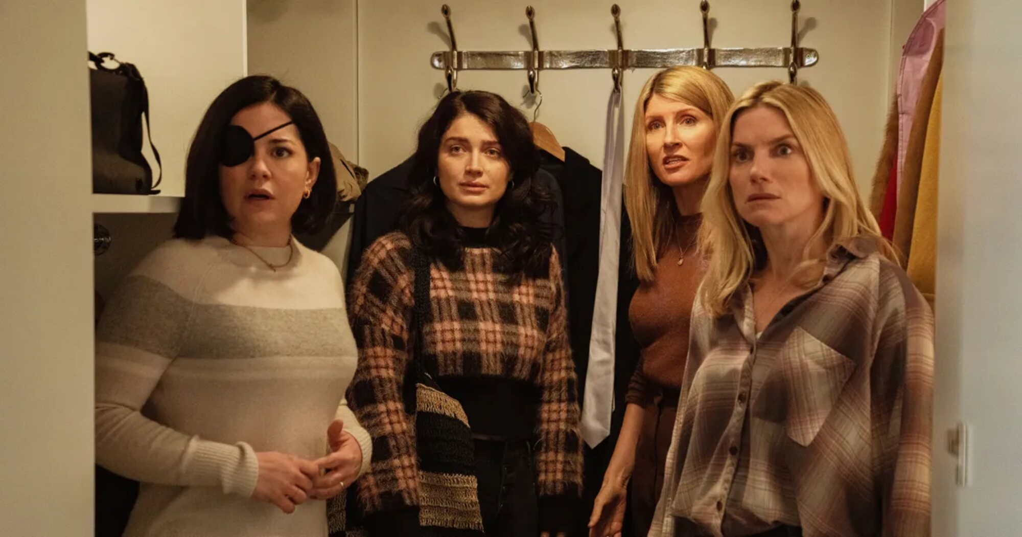 Sarah Greene, Eve Hewson, Sharon Horgan y Eva Birthistle, protagonistas de 'Hermanas hasta la muerte'