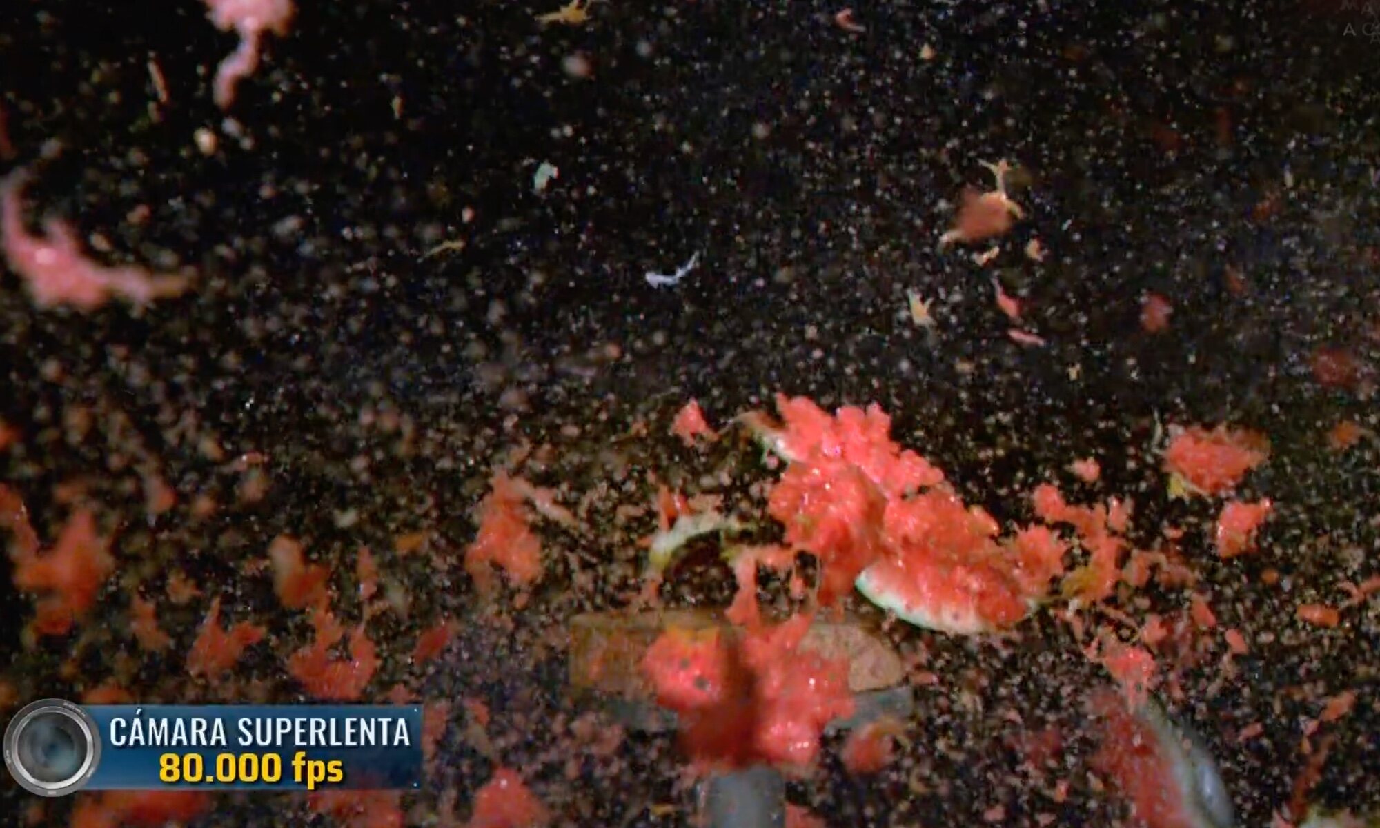 El efecto a cámara súper lenta con el &quot;espermatozoinde&quot; en medio, en &#39;El hormiguero&#39;