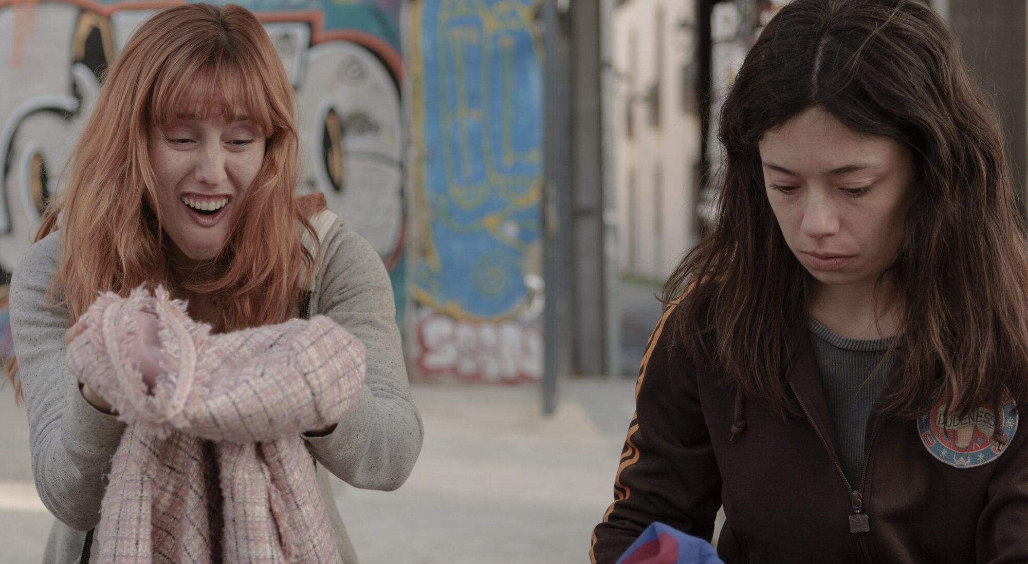 Natalia de Molina y Anna Castillo en 'Fácil'