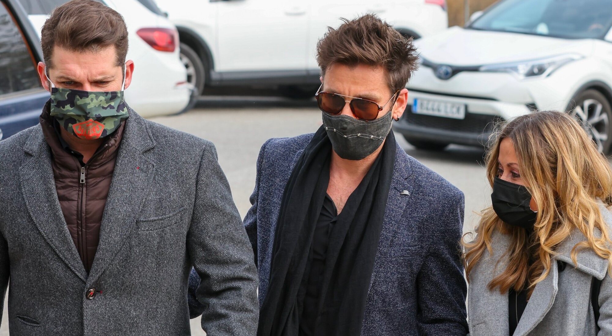 Manu Tenorio, Javián y Verónica Romero en el funeral de Àlex Casademunt