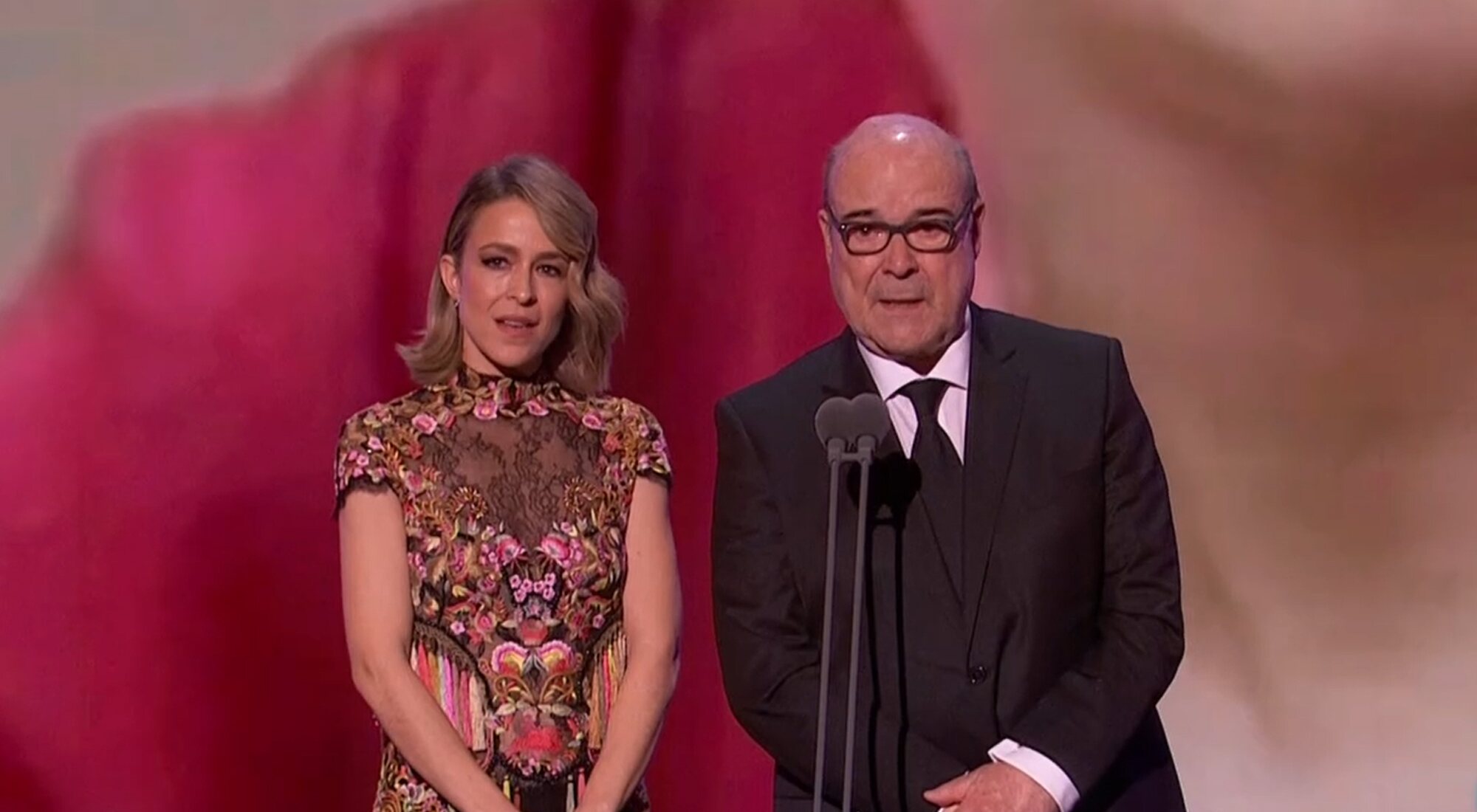 Silvia Abascal y Antonio Resines