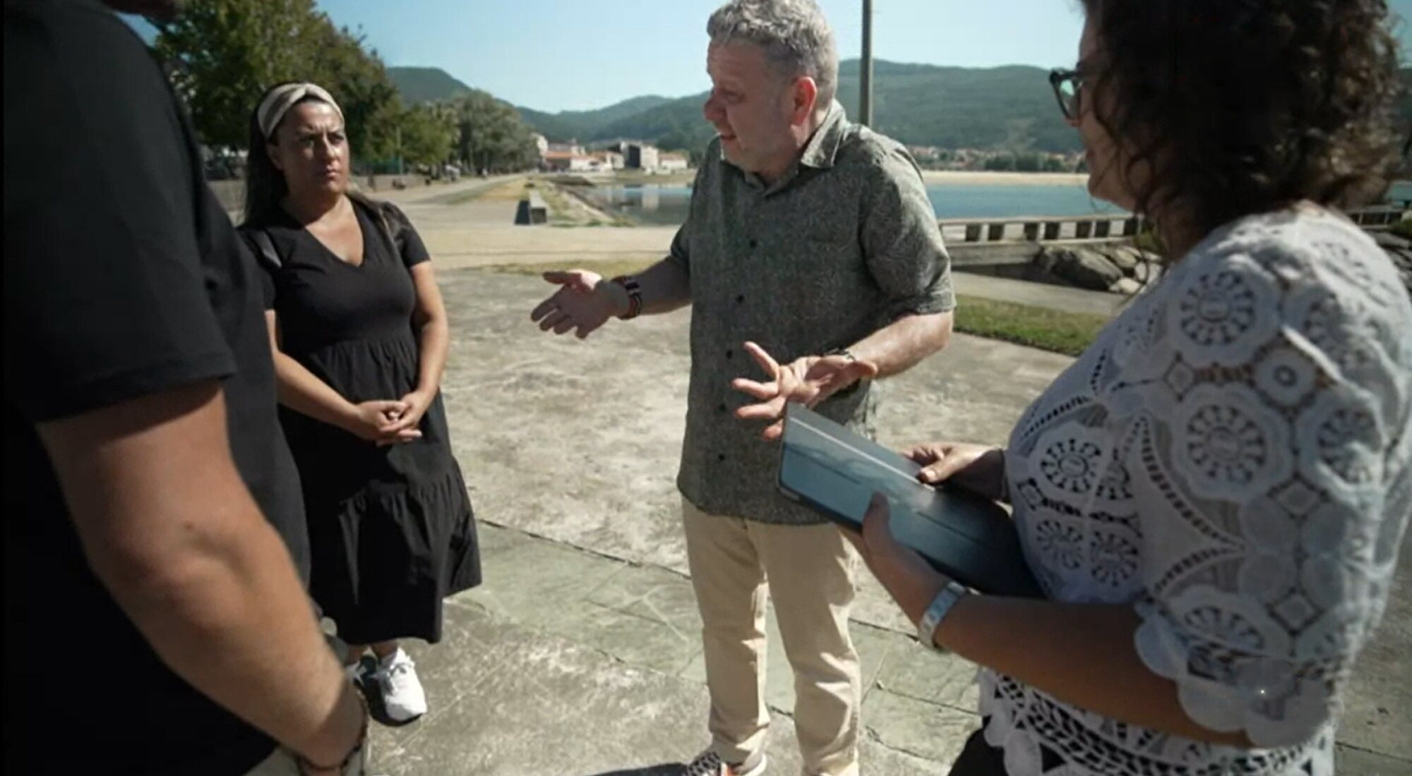 Alberto Chicote entrevista a varios extrabajadores en el especial 'El escándalo de las residencias'