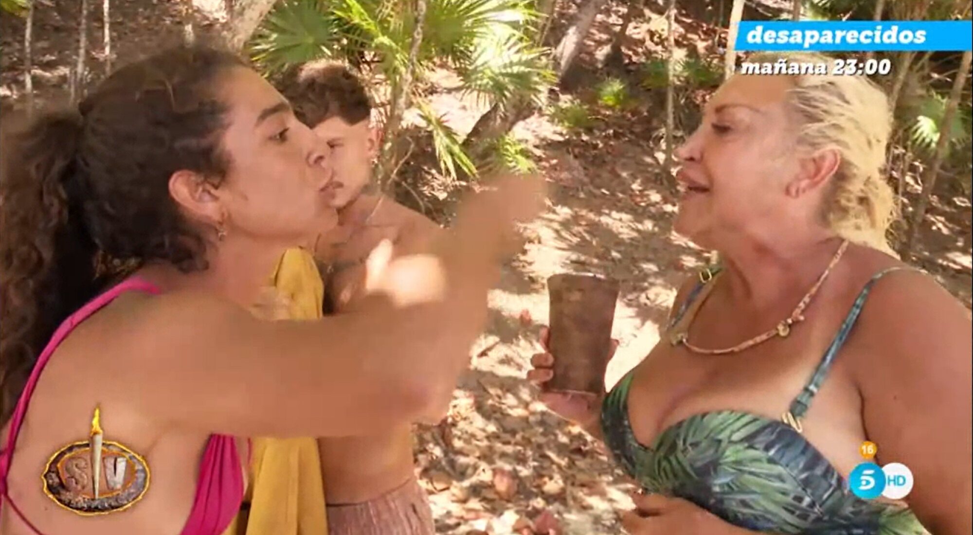 Alma Bollo y Raquel Mosquera discuten a gritos en 'Supervivientes'
