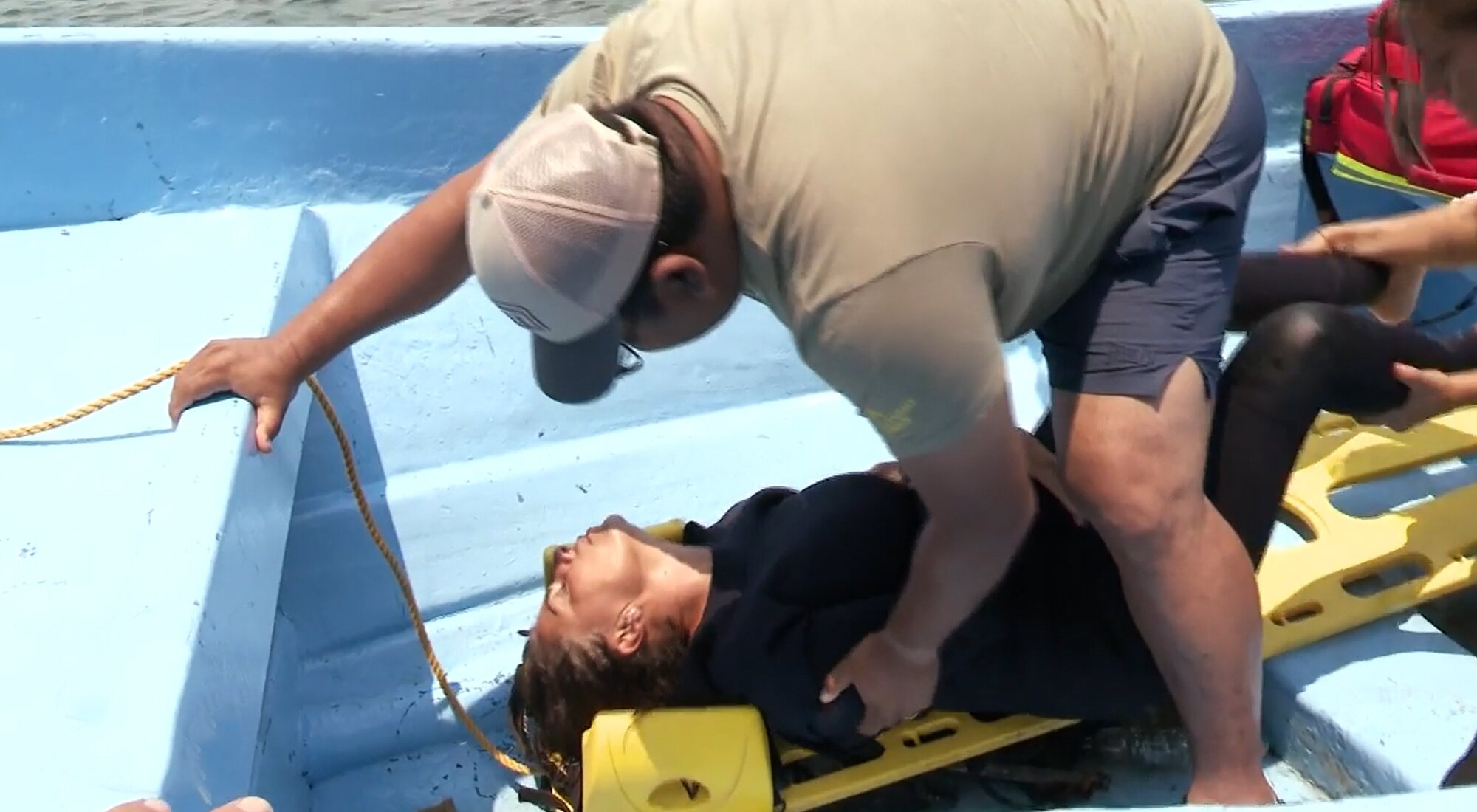 El equipo médico de 'Supervivientes' evacúa a Yaiza de la playa