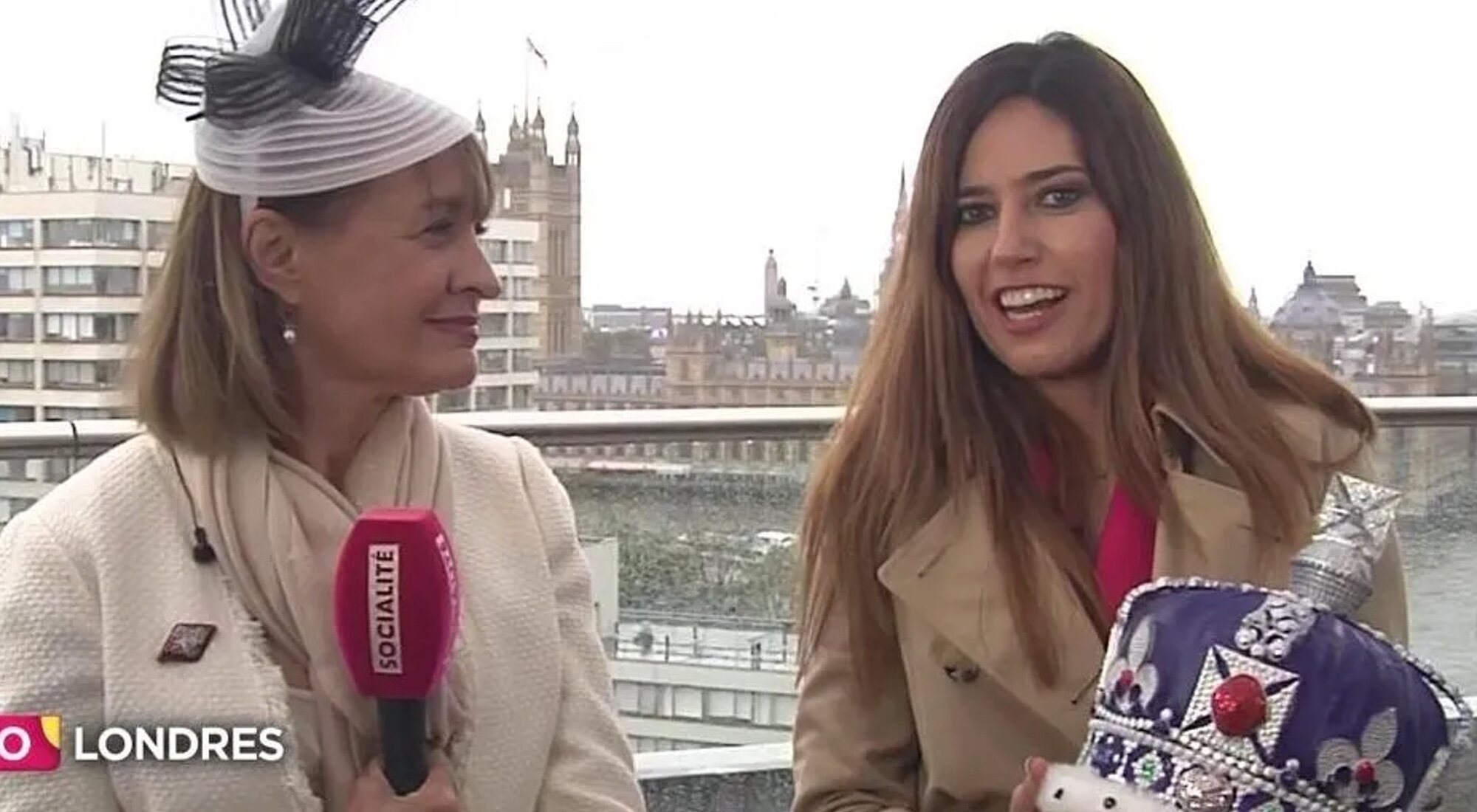 Nuria Marín durante la cobertura de la Coronación de 'Socialité'