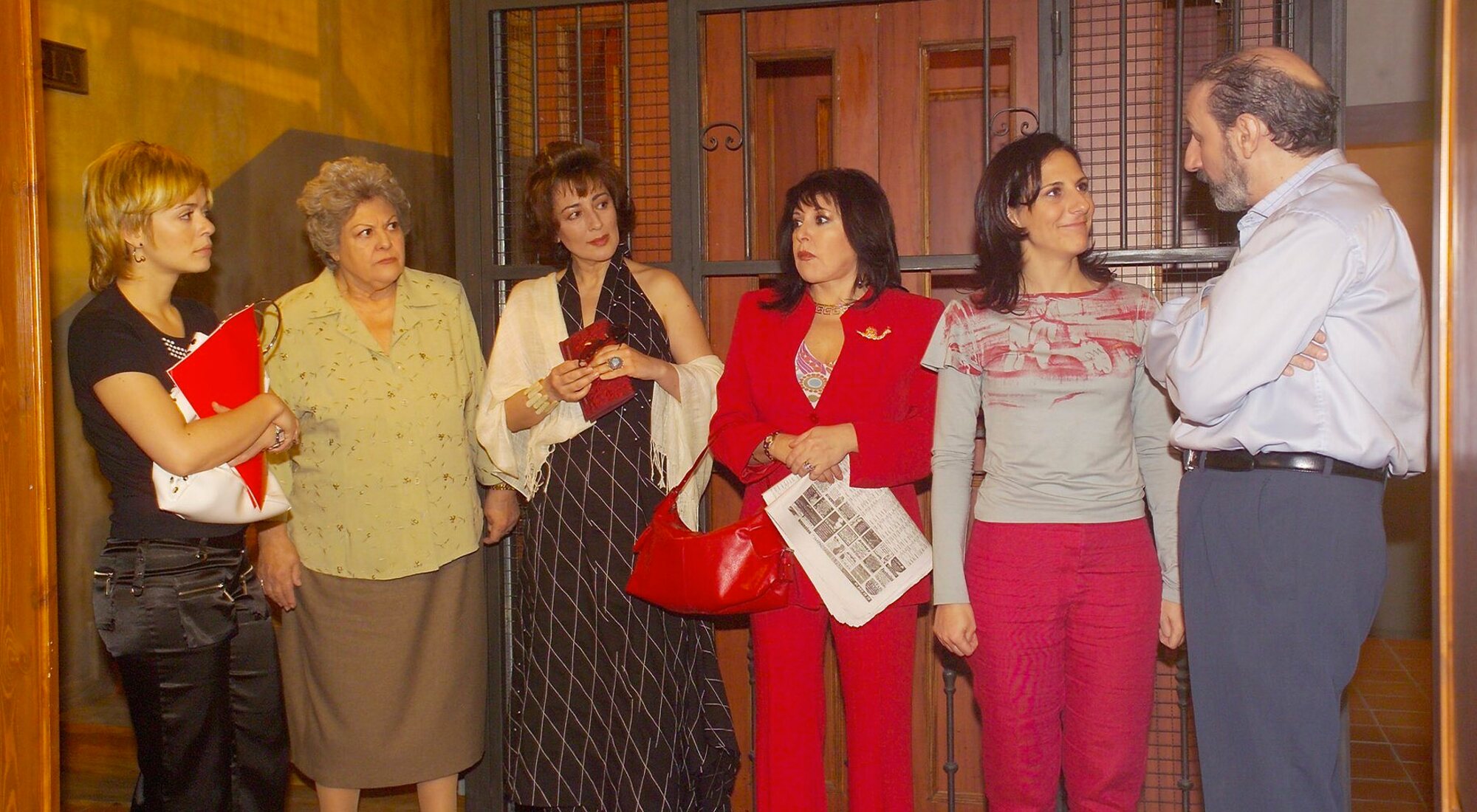 Los vecinos de Desengaño 21 en &#39;Aquí no hay quién viva&#39;