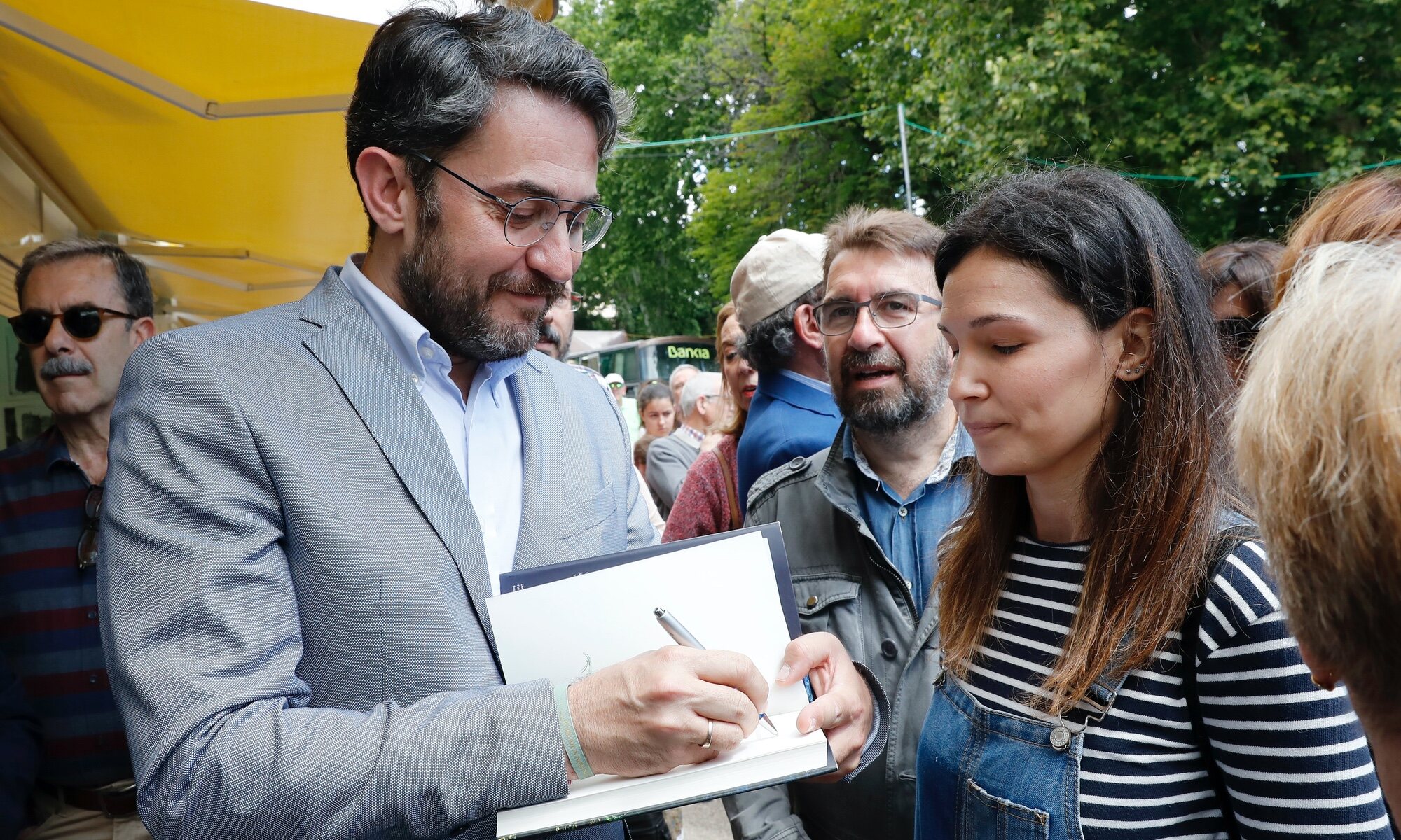 Máximo Huerta, en la Feria del Libro de Madrid
