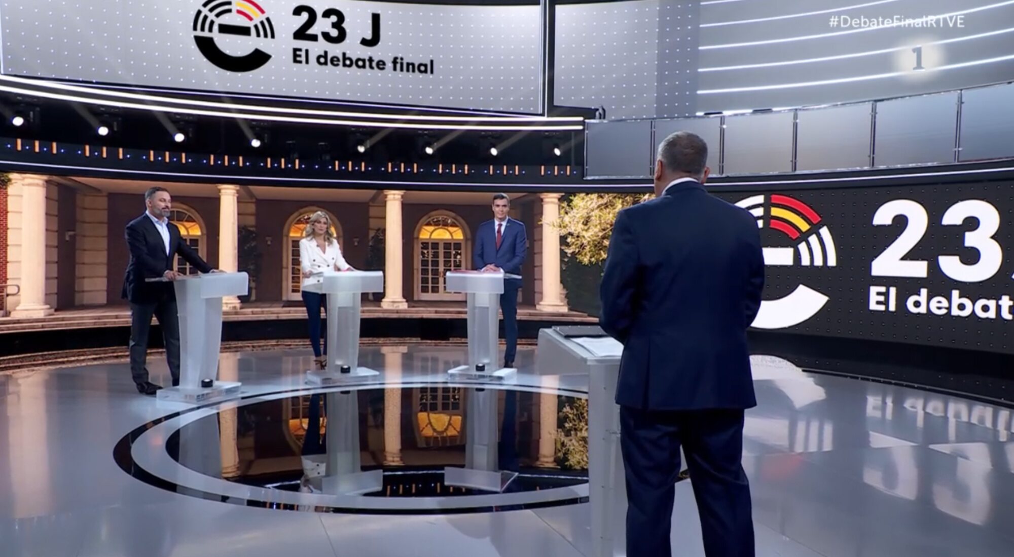 Xabier Fortes despide el debate a tres ante Abascal, Díaz y Sánchez en Televisión Española