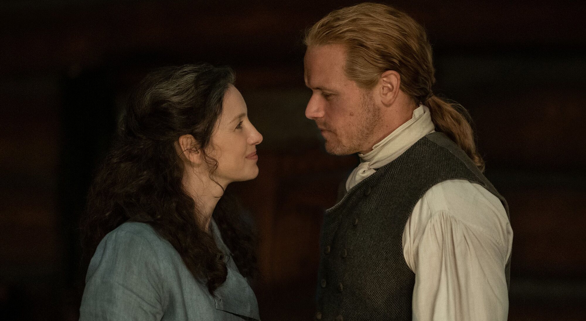 Caitriona Balfe y Sam Heughan en 'Outlander'