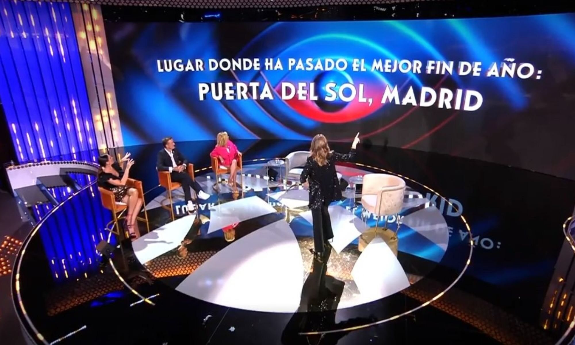 Sandra Barneda, Isabel Rábago, Antonio Montero y Carmen Borrego en 'La última noche'